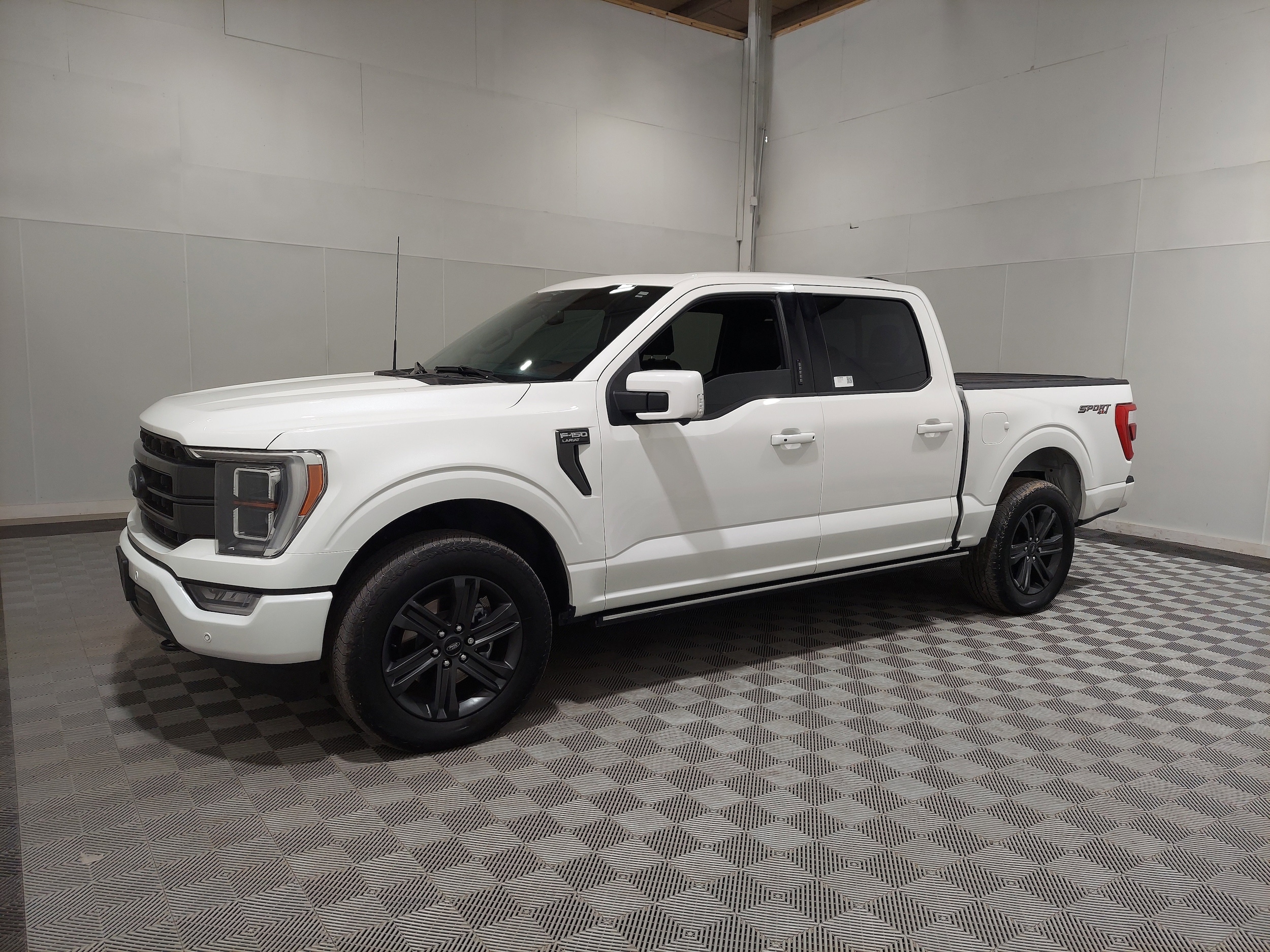 2023 Ford F-150 Lariat's photo