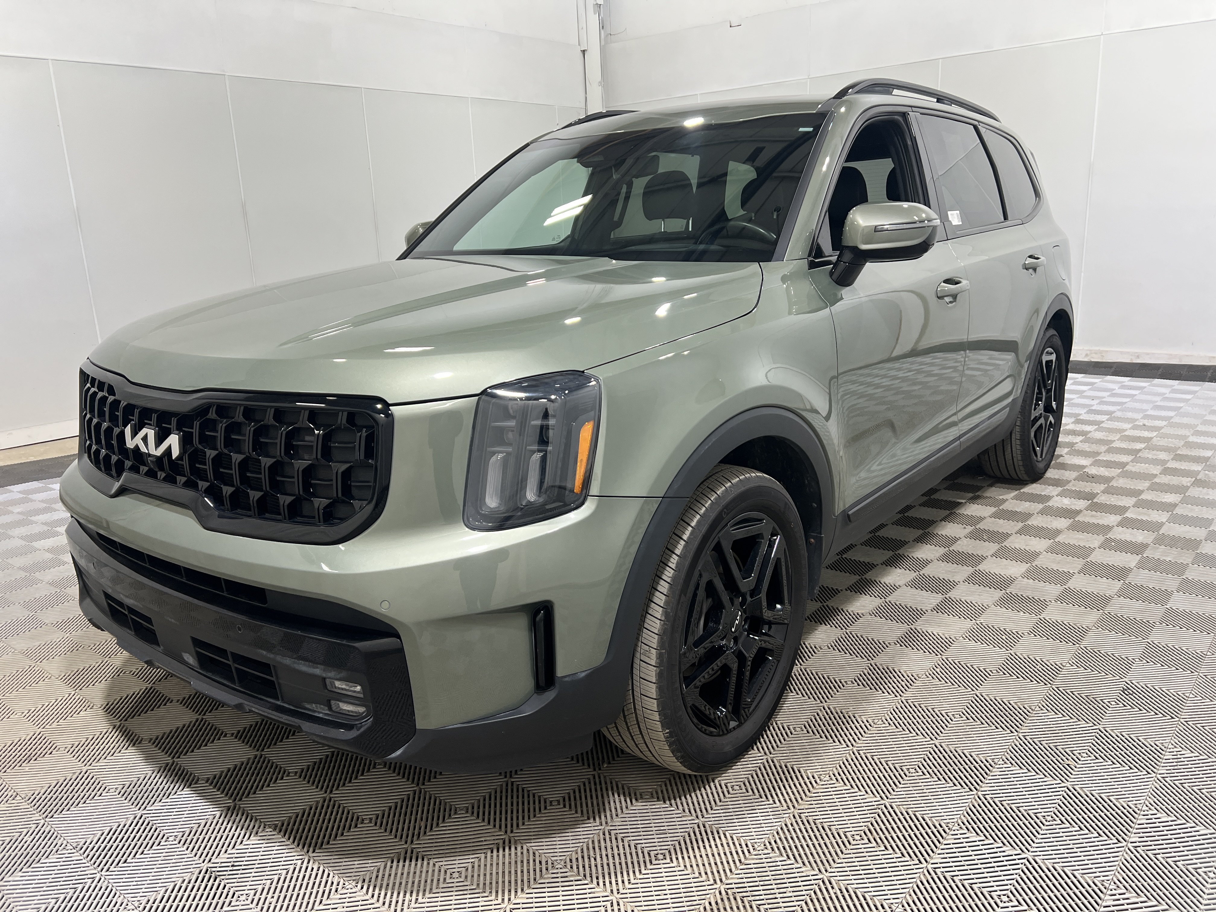 2024 Kia Telluride X-Line