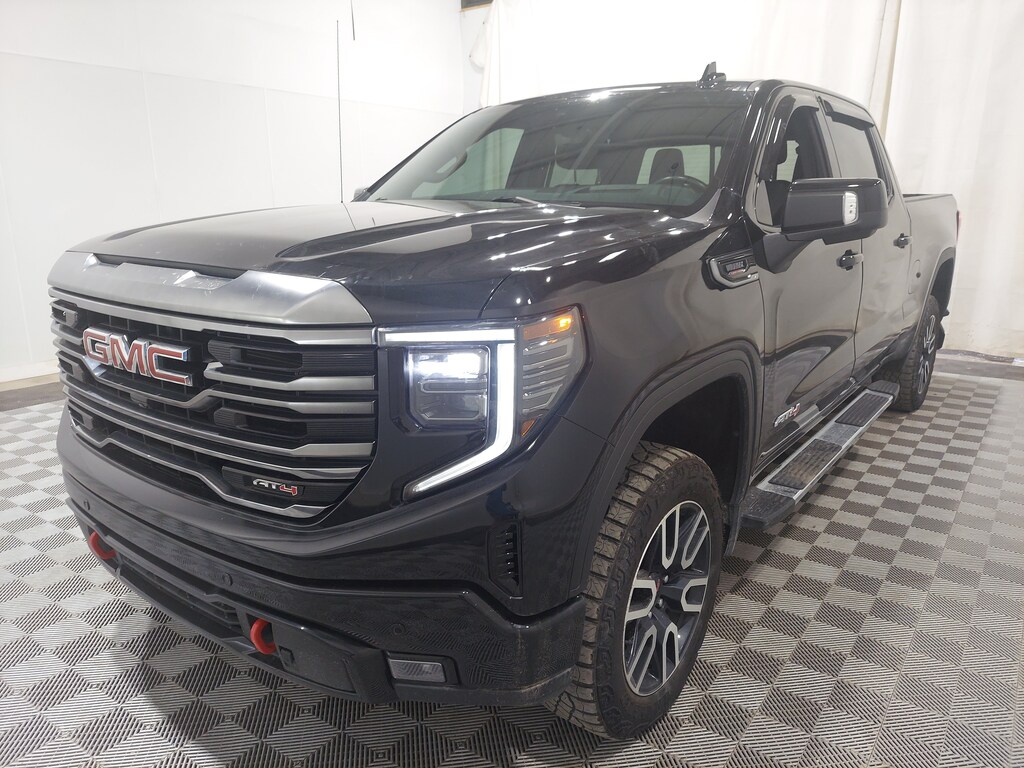 Used 2022 GMC Sierra 1500 AT4 4WD Crew Cab 157 AT4