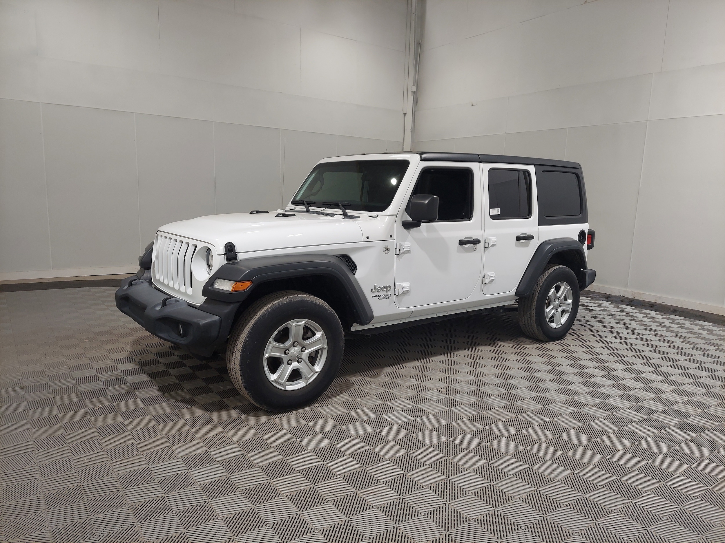 2019 Jeep Wrangler Unlimited Sport's photo