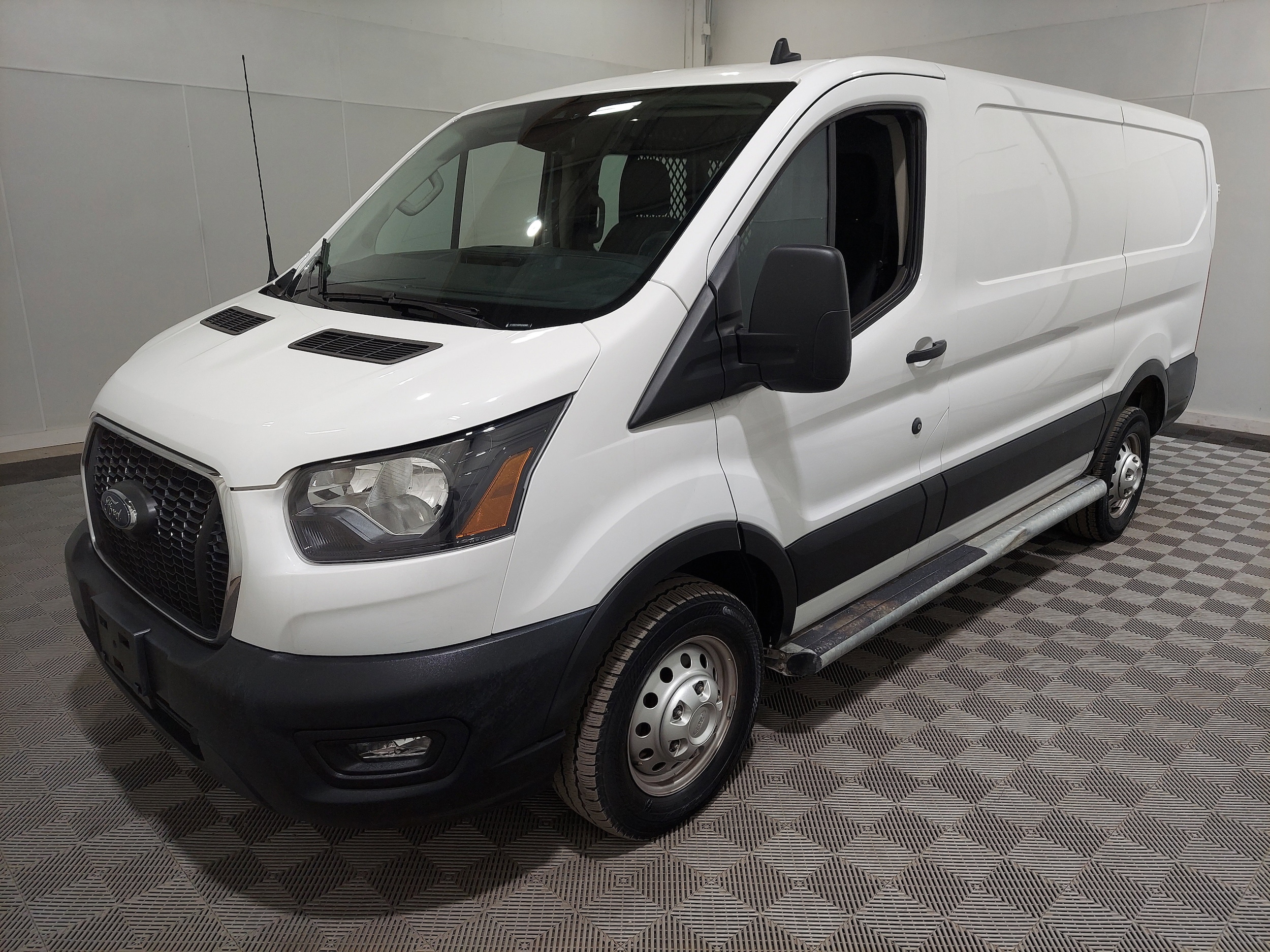 2023 Ford Transit Van Base's photo
