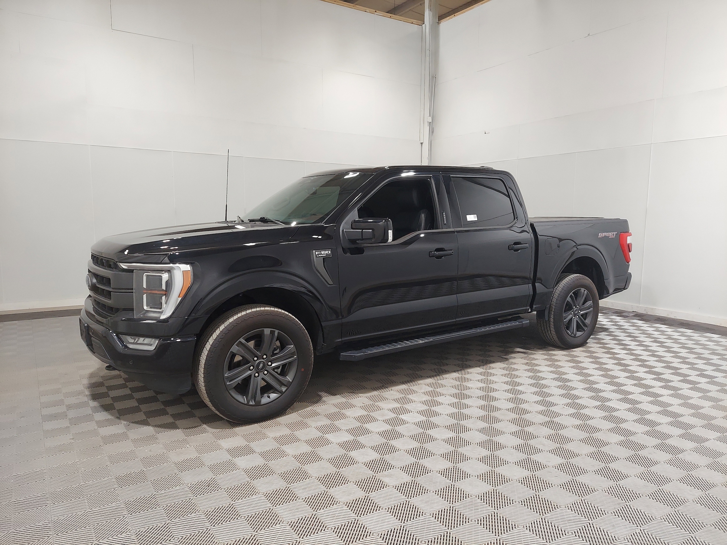 2023 Ford F-150 Lariat's photo