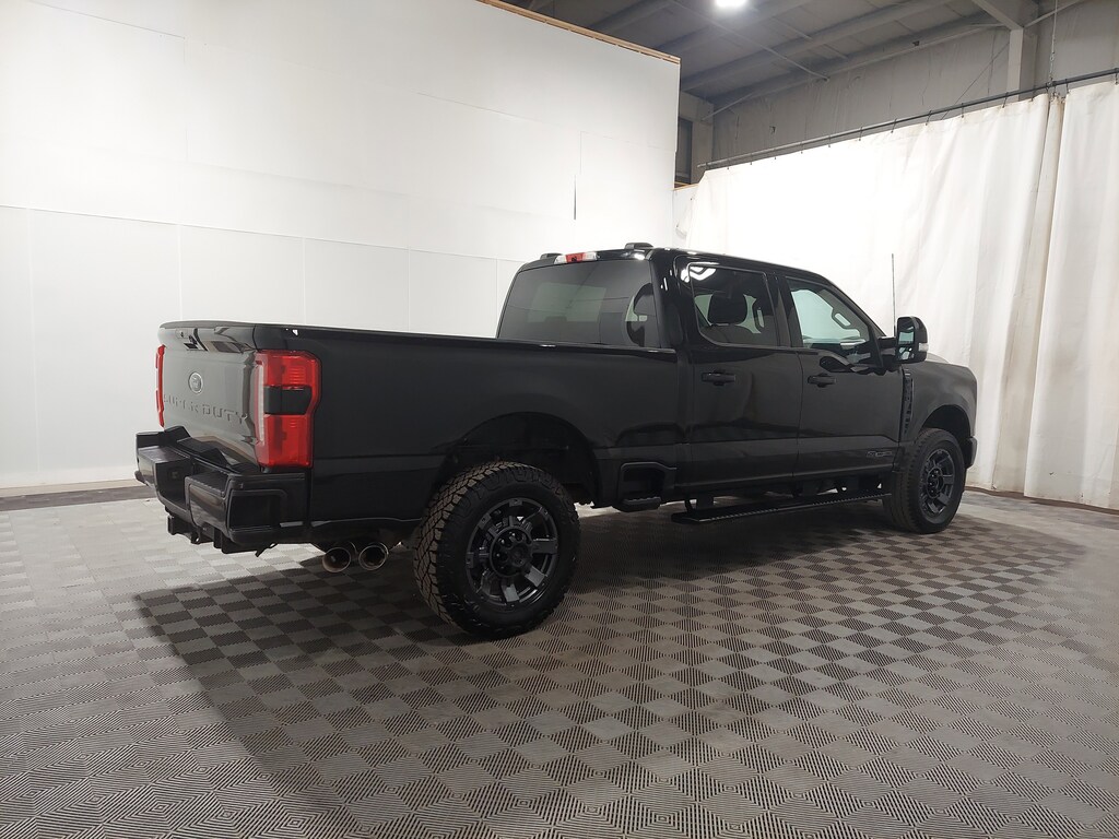 Used 2023 Ford Super Duty F-350 SRW Lariat LARIAT 4WD Crew Cab 6.75 Box