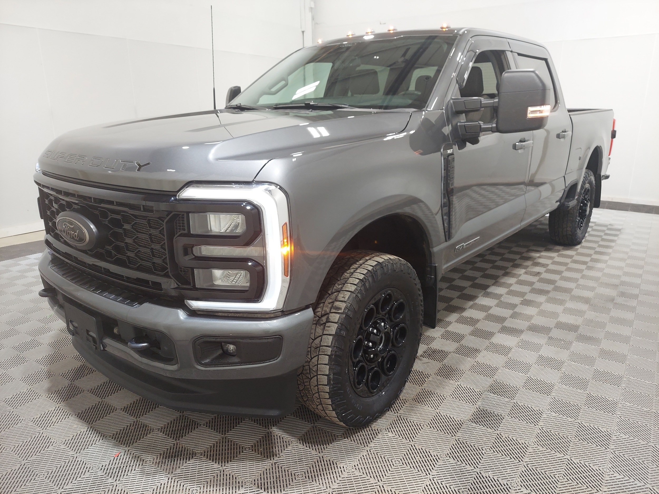 2025 Ford F-250 XLT 4x4 Crew Cab 160 in's photo