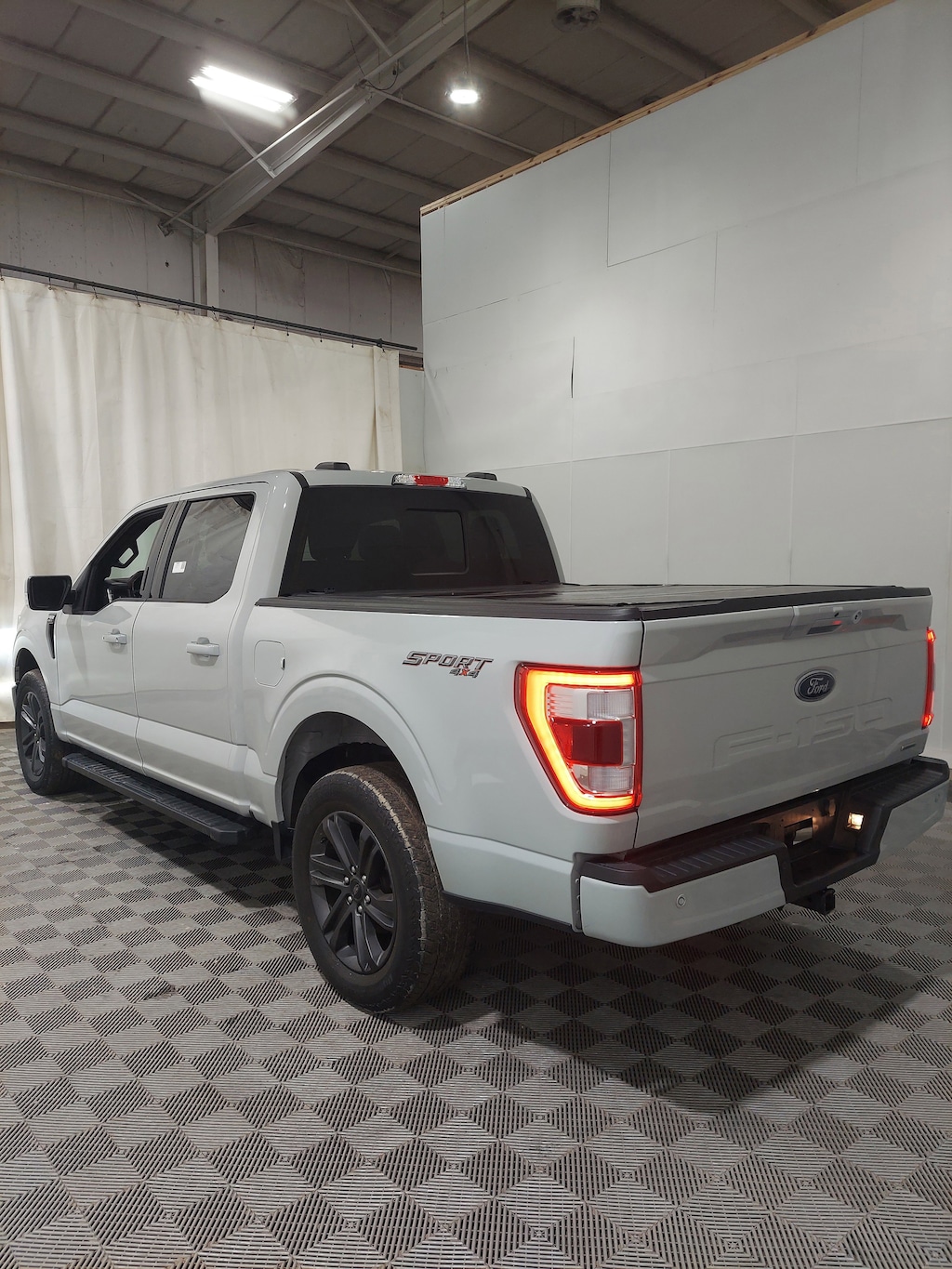 Used 2023 Ford F-150 lariat LARIAT 4WD SuperCrew 5.5 Box