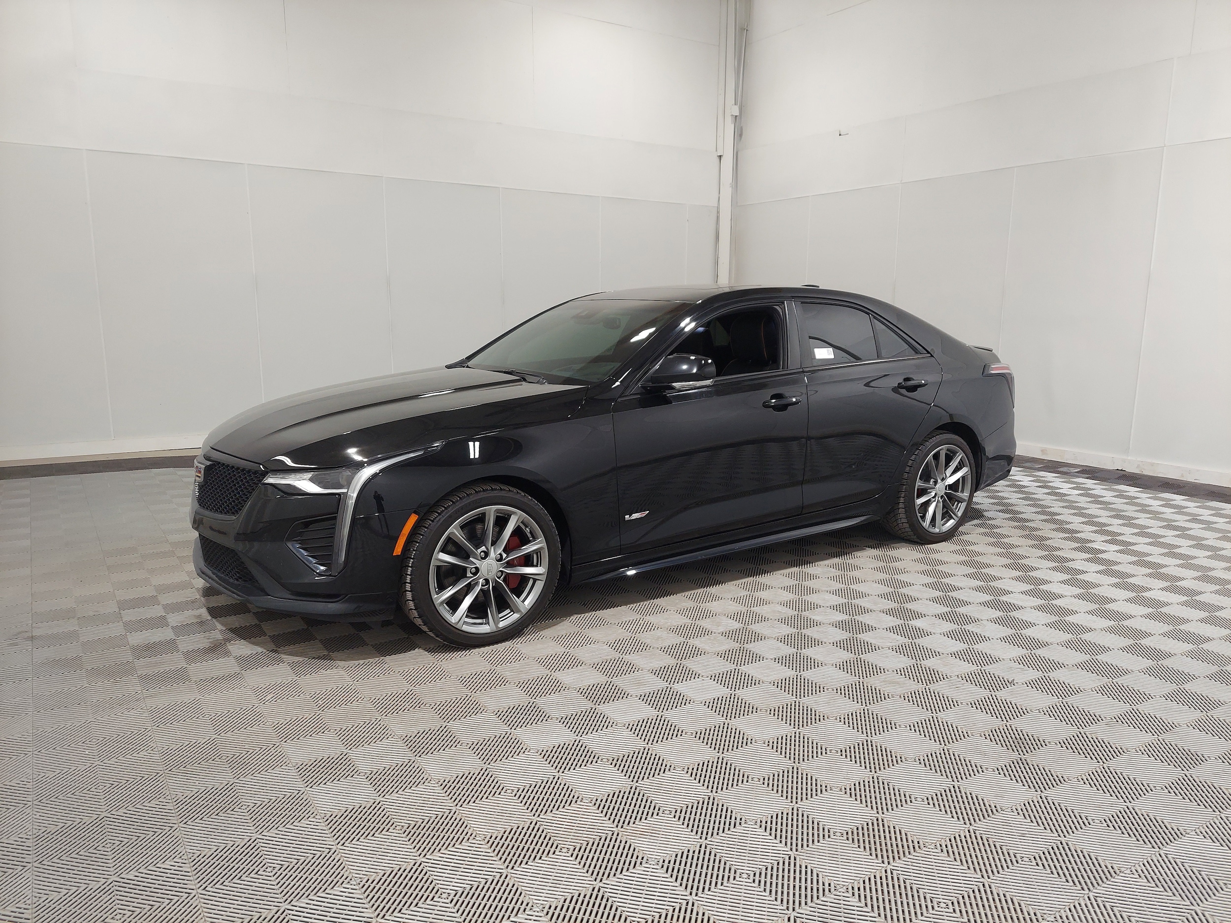 2021 Cadillac CT4 V-Series's photo