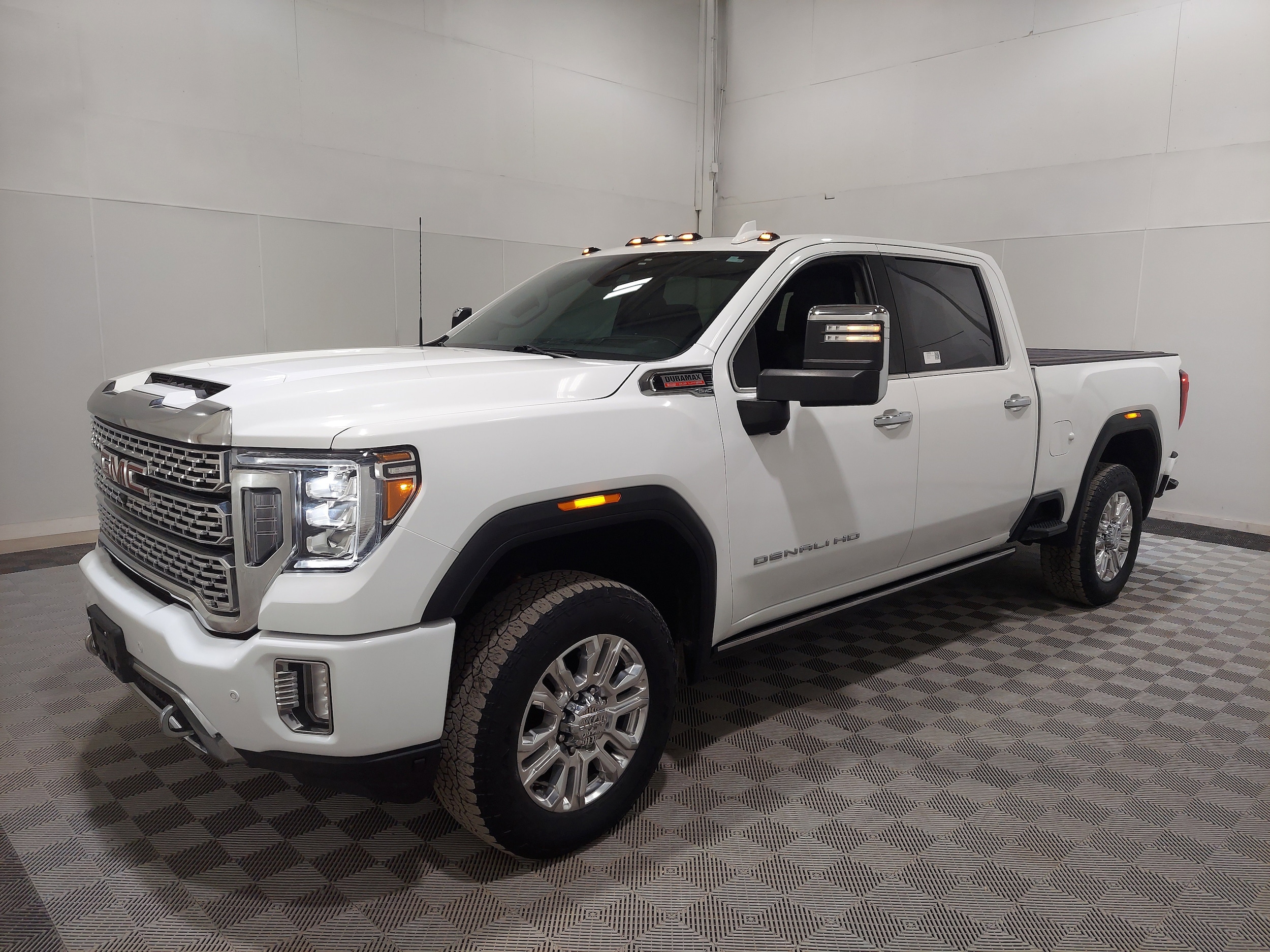 2023 GMC Sierra Denali 4WD Crew Cab Standard Box's photo