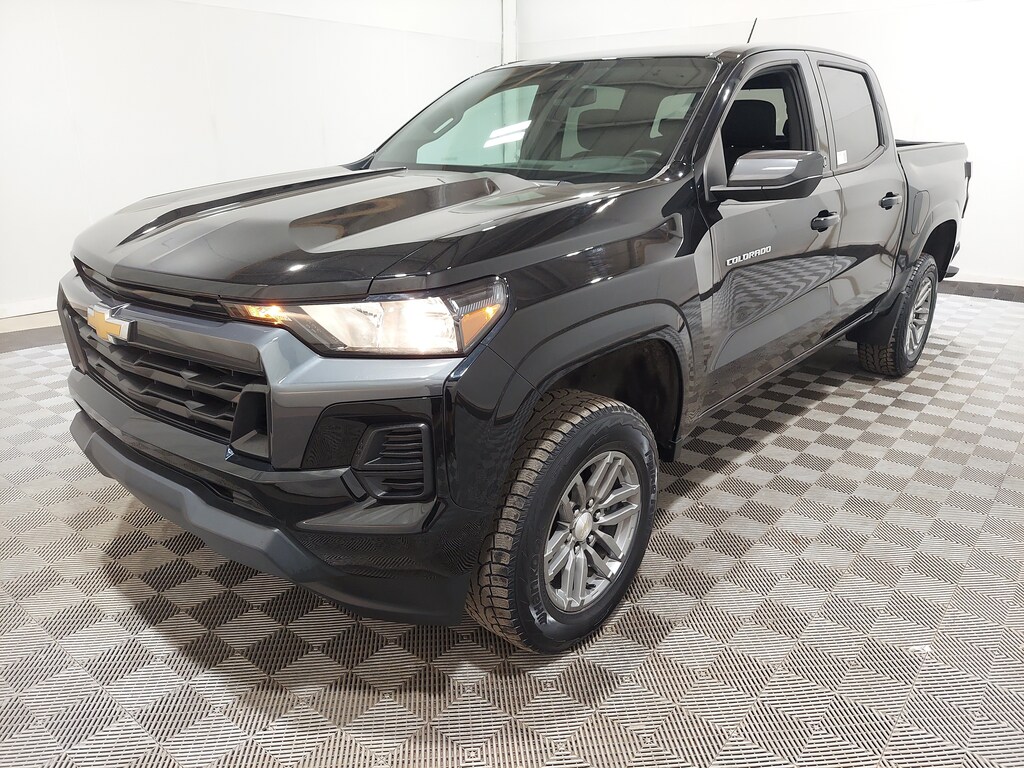 Used 2023 Chevrolet Colorado 4WD LT 4WD Crew Cab LT