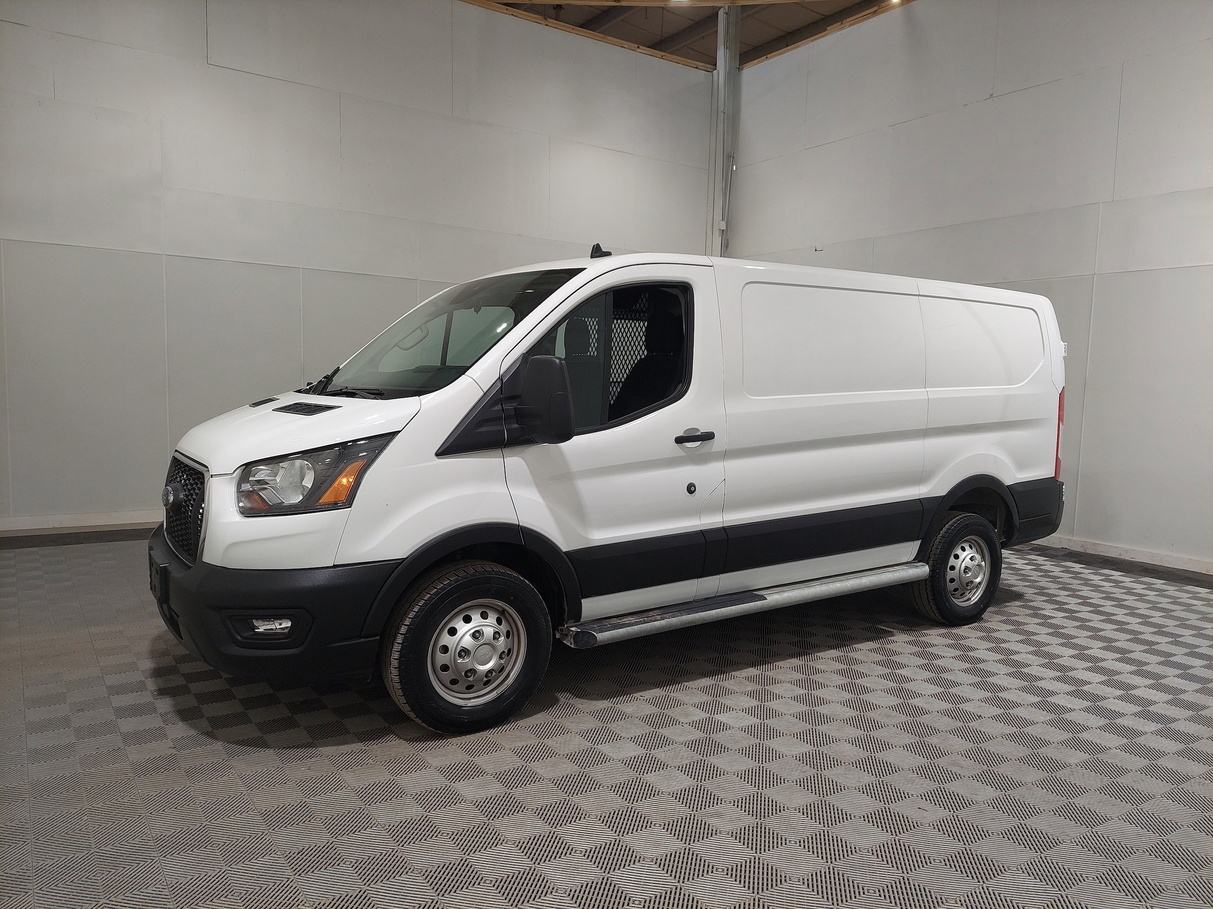 2023 Ford Transit Van Base's photo