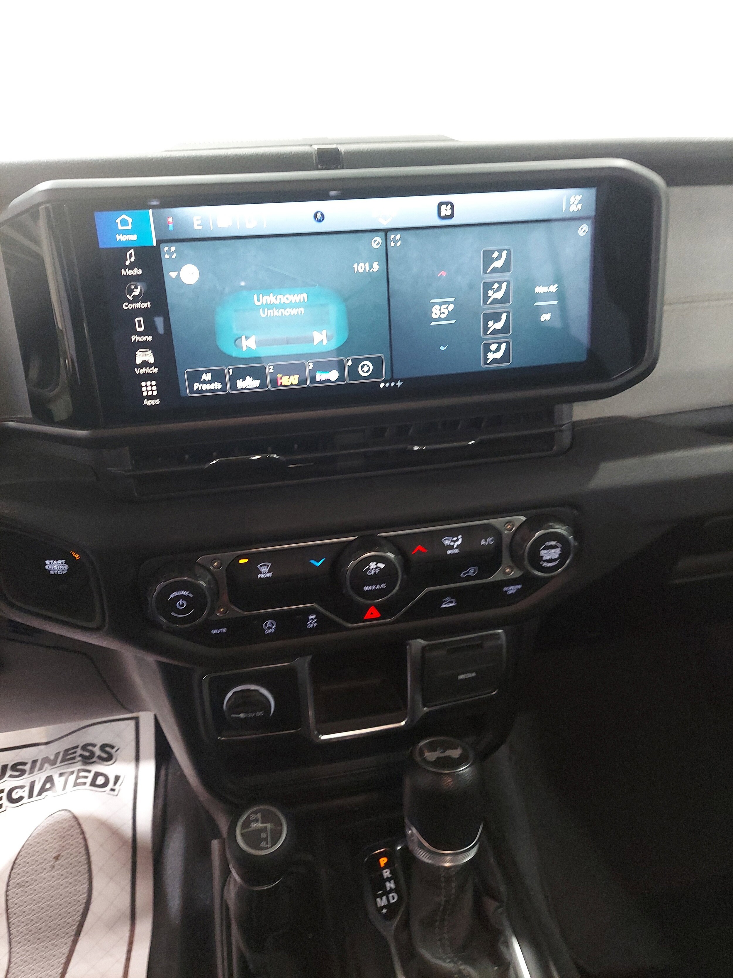 2024 Jeep Wrangler 4-Door Sport - Photo 10