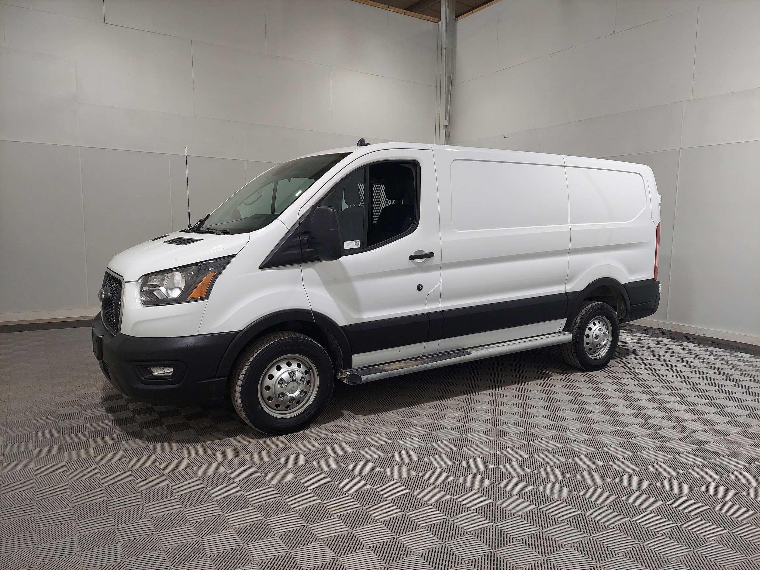 2023 Ford Transit Van Base's photo