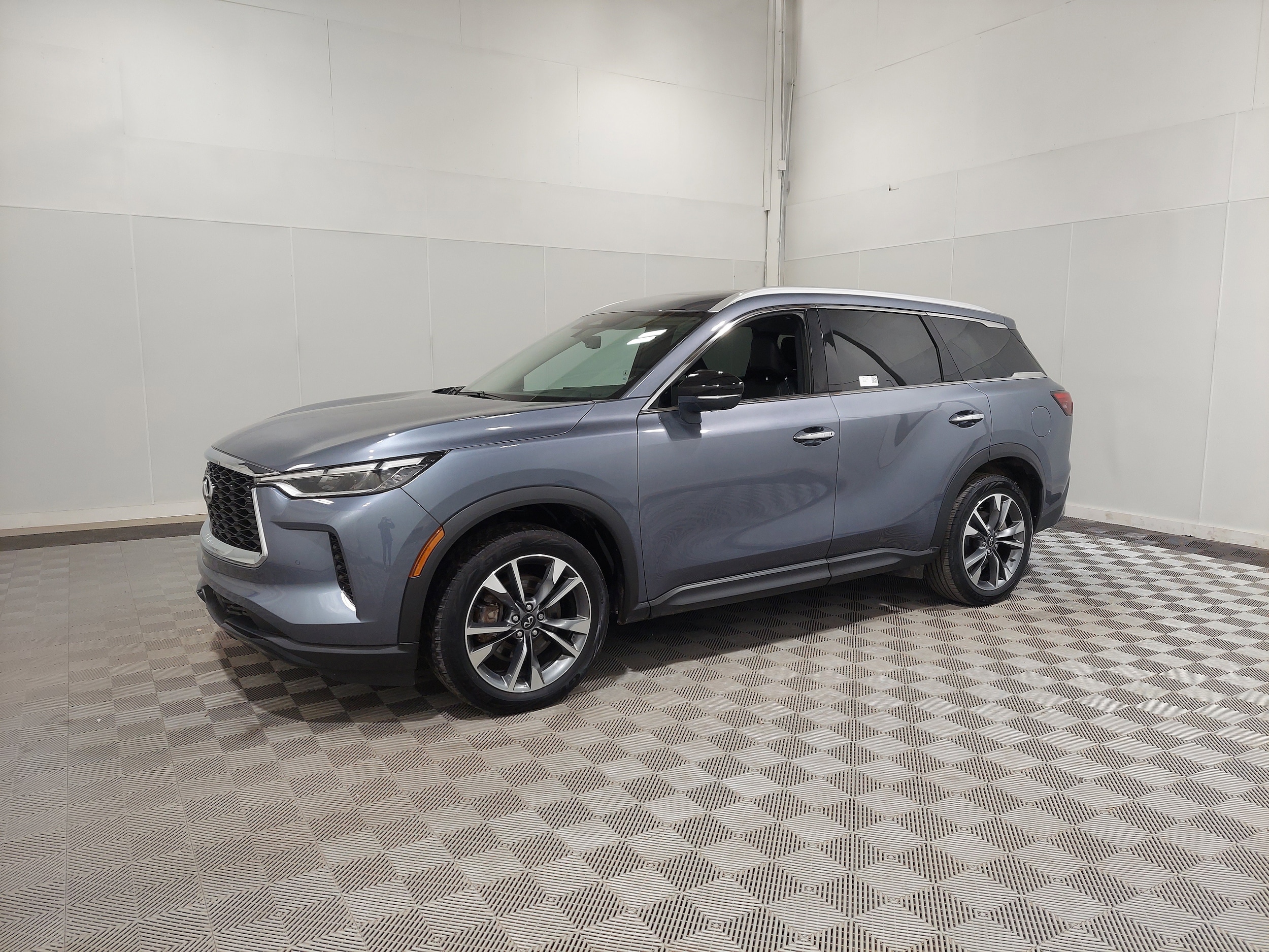 2023 INFINITI QX60 LUXE's photo