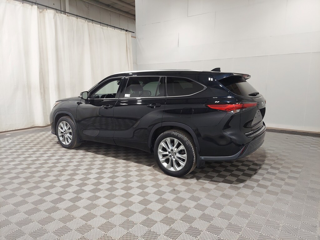 Used 2021 Toyota Highlander Limited Limited AWD