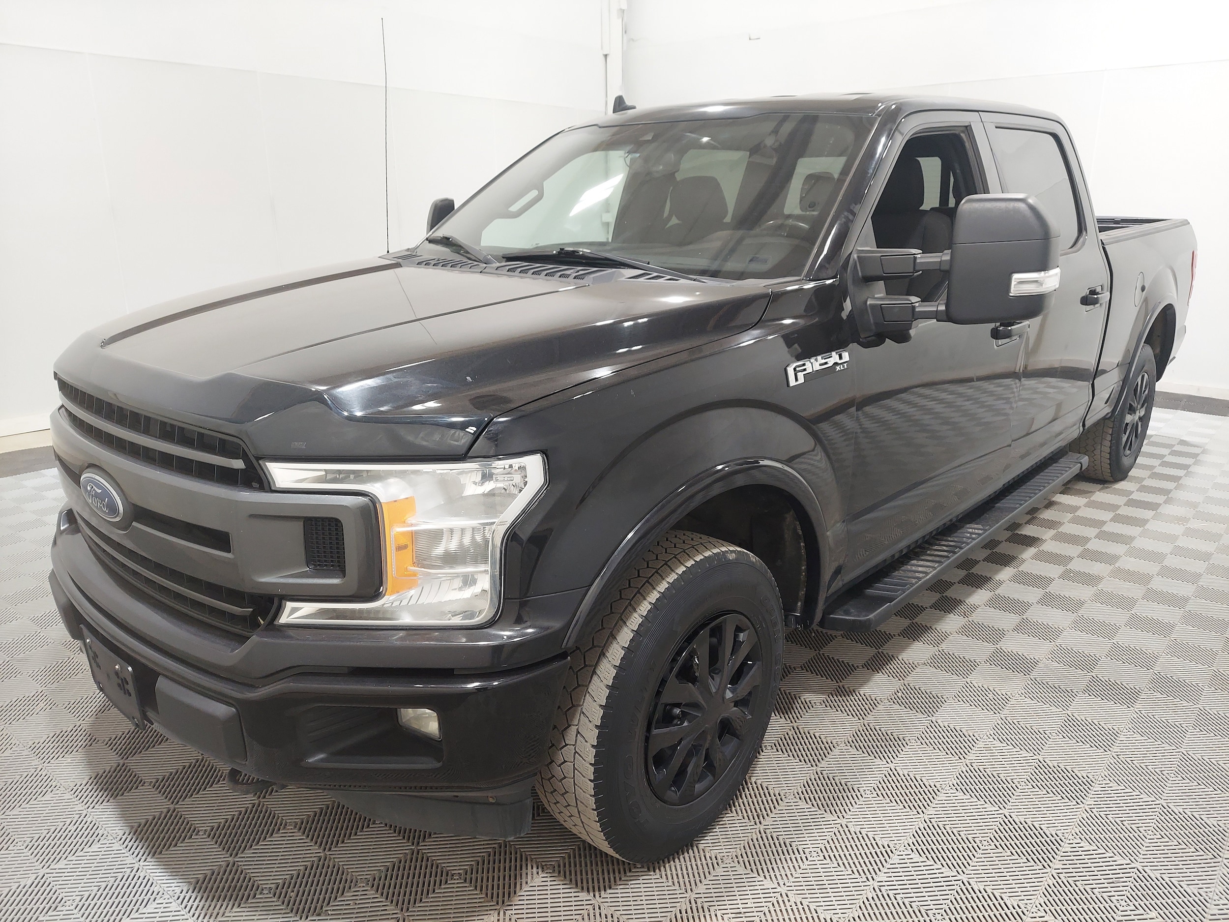 2020 Ford F-150 XLT 4x4 SuperCrew 145 in's photo