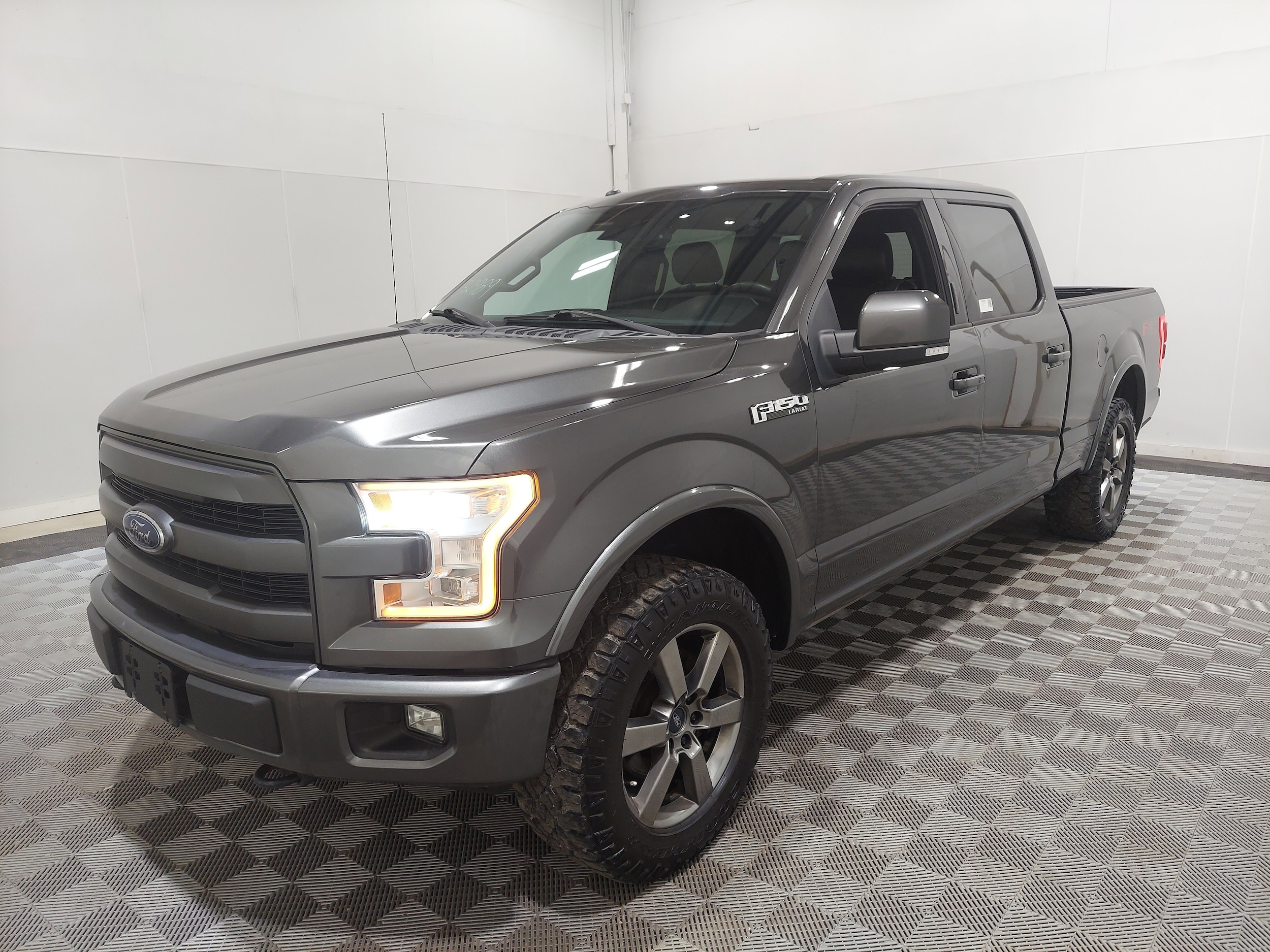 2015 Ford F-150 Lariat 4x4 SuperCrew 145-in's photo
