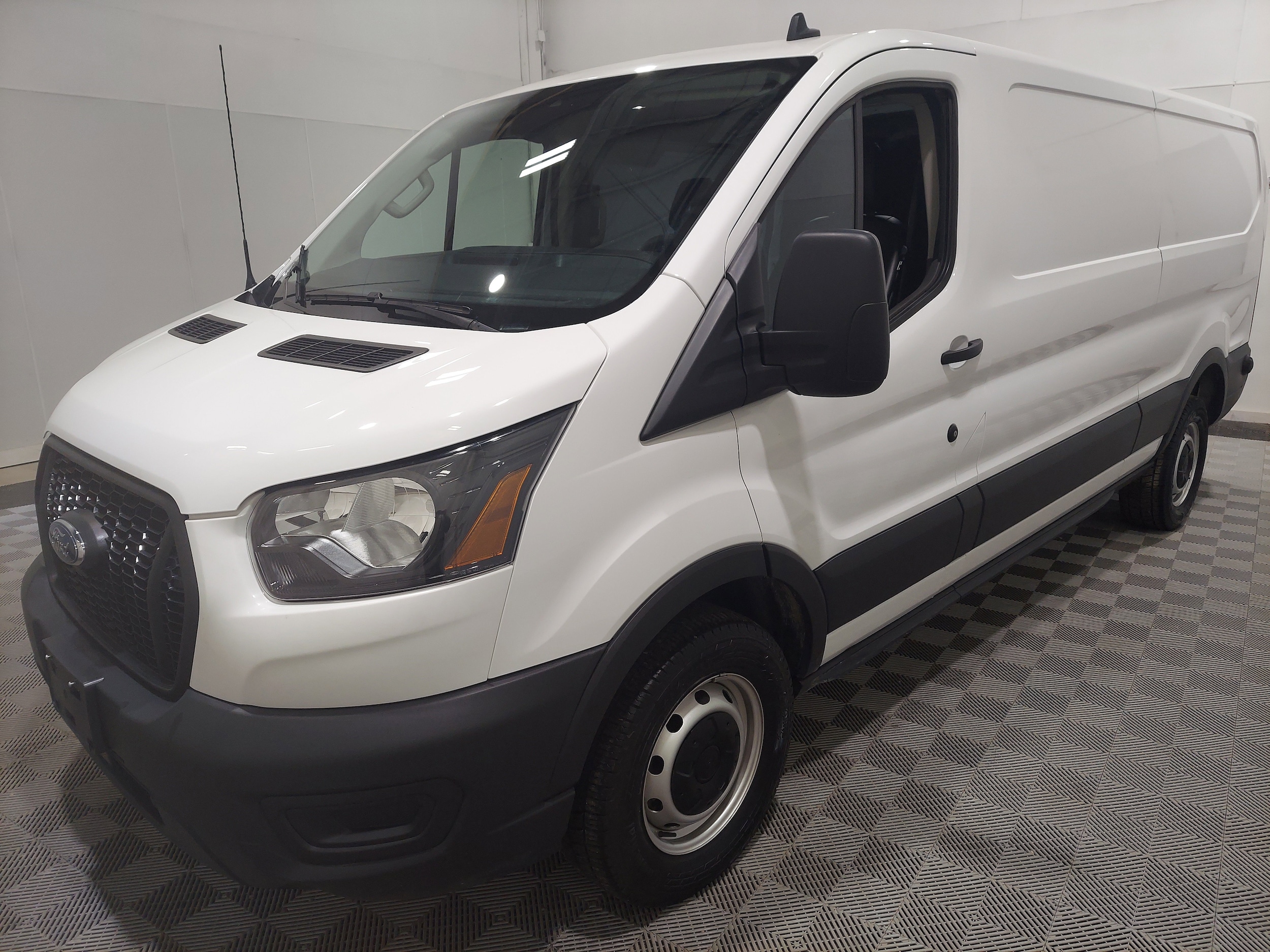 2024 Ford Transit's photo