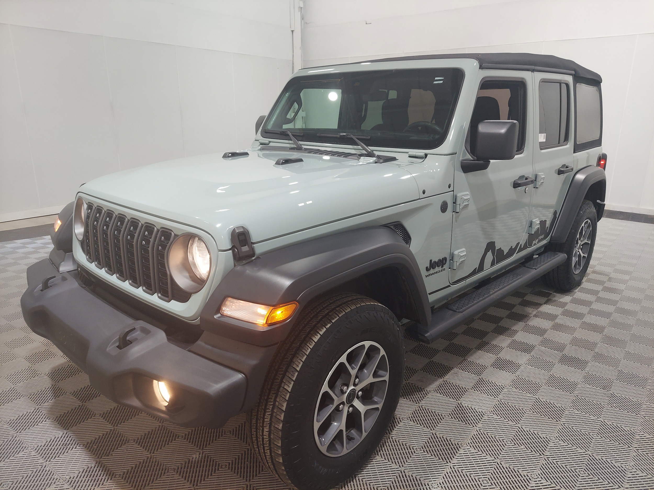 2024 Jeep Wrangler's photo
