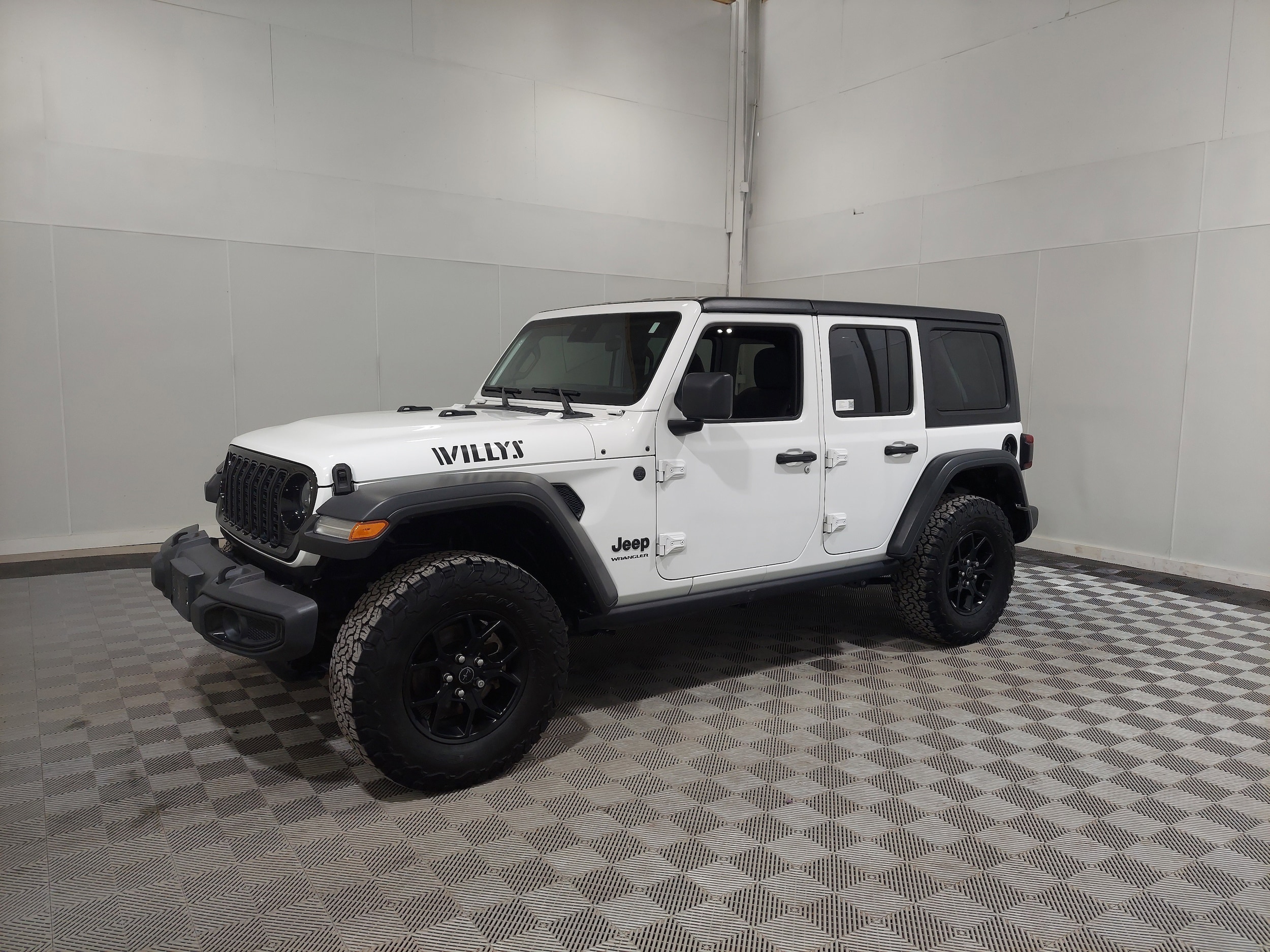 2024 Jeep Wrangler 4-Door Willys's photo