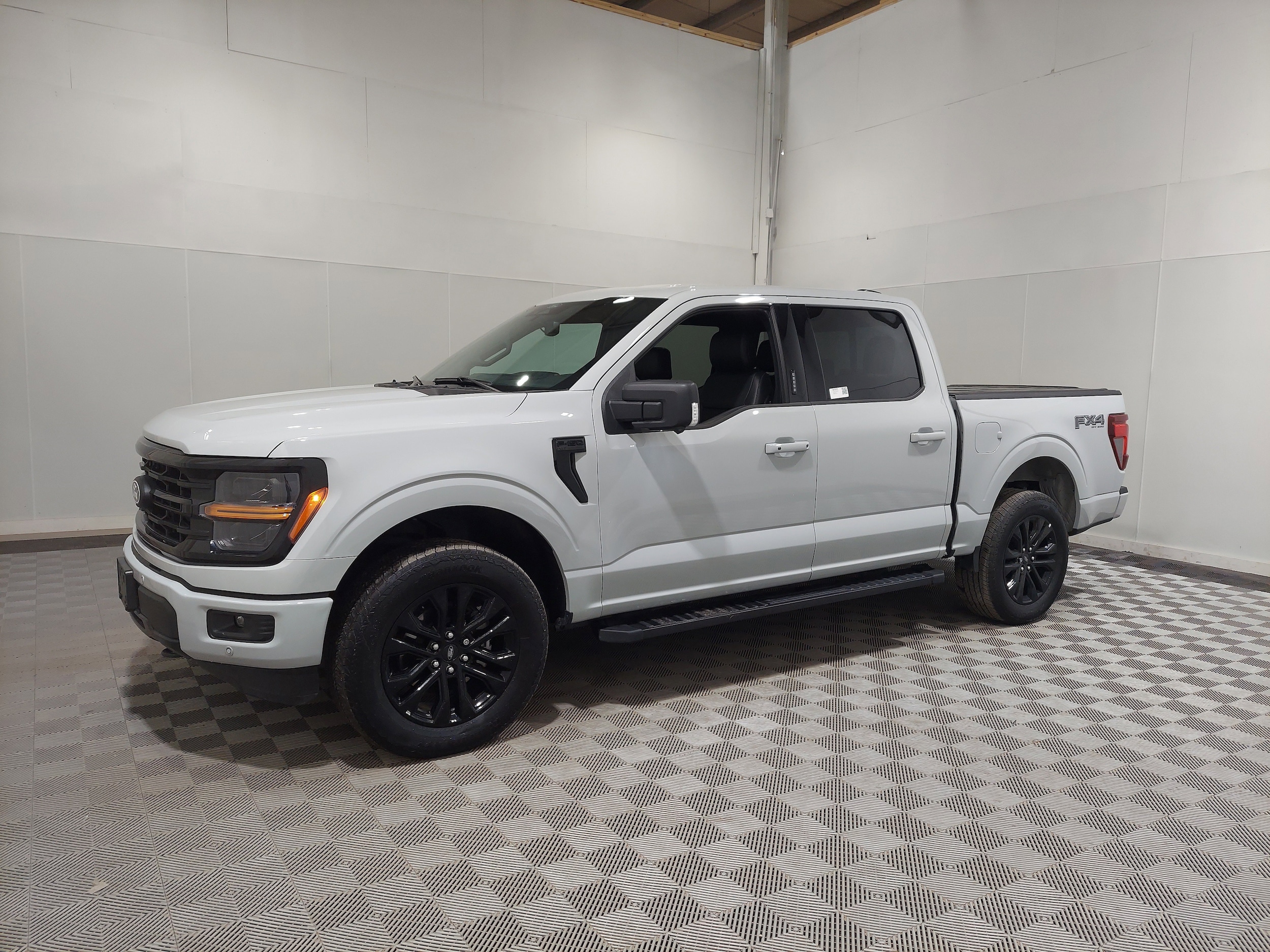 2024 Ford F-150 XLT's photo