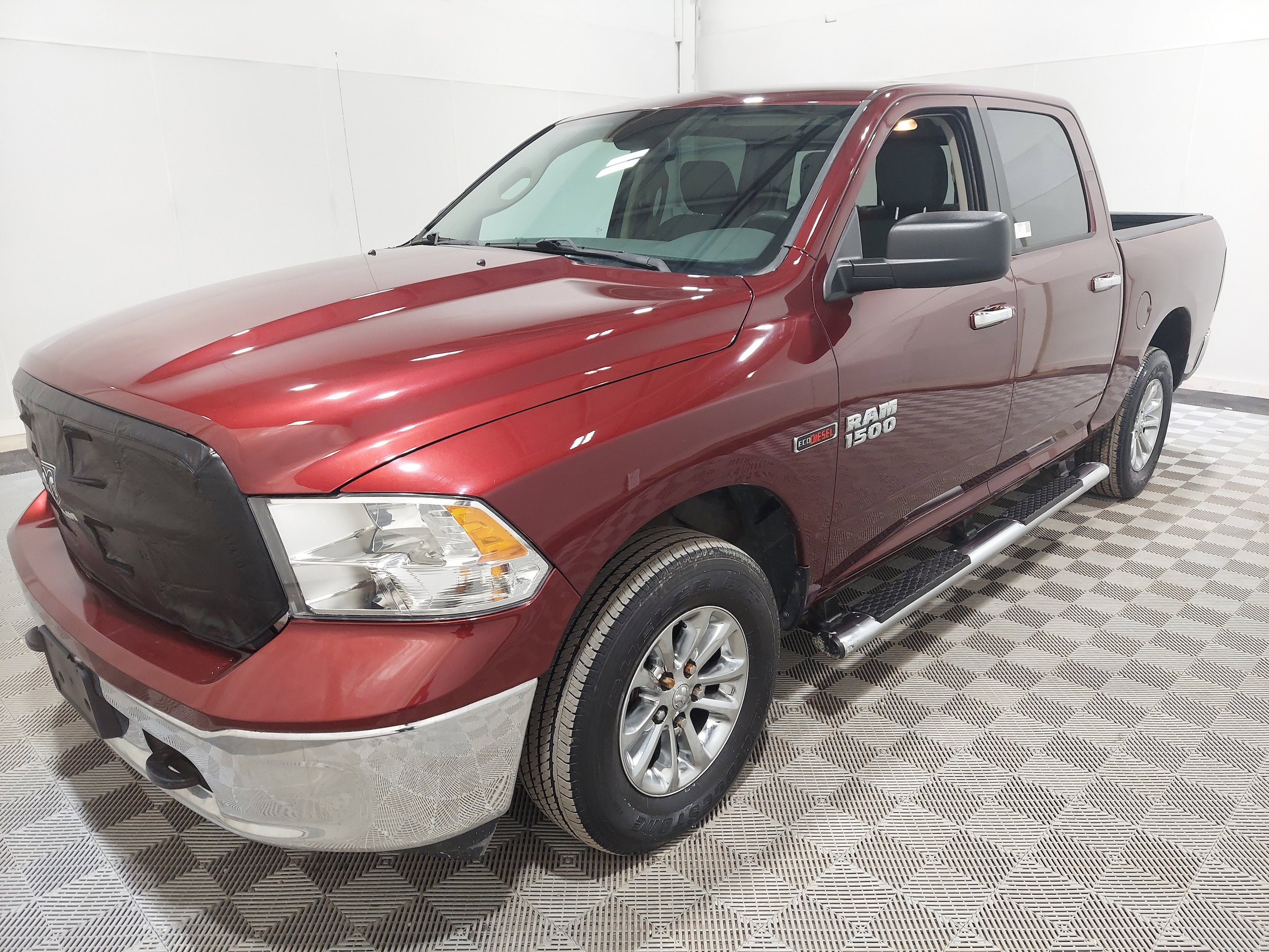 2016 RAM 1500 SLT 4x4 Crew Cab 5'7's photo