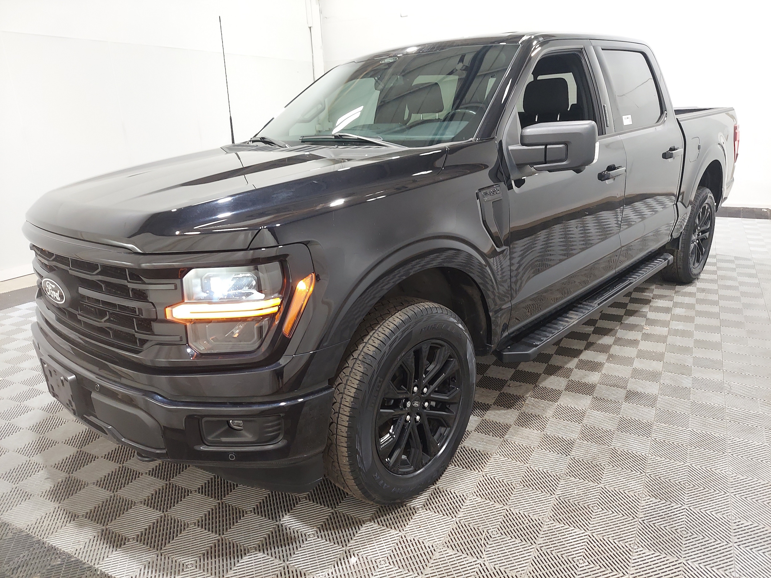 2024 Ford F-150 XLT 4x4 SuperCrew 145 in's photo