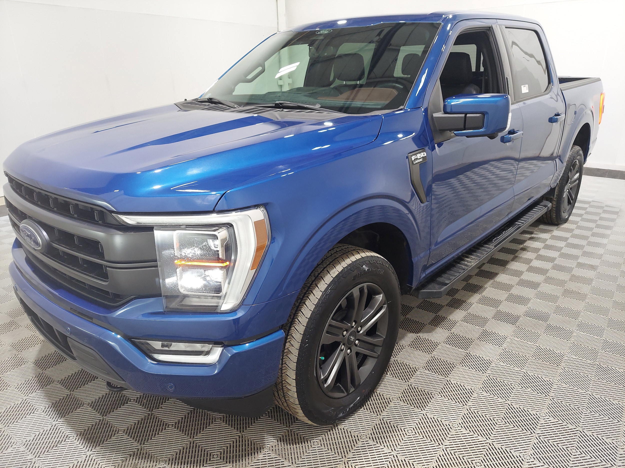 2022 Ford F-150 Lariat 4x4 SuperCrew 145 in's photo