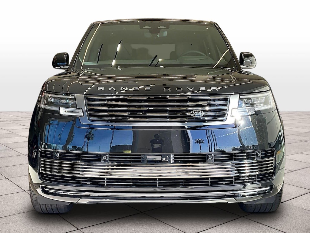 New 2026 Land Rover Range Rover SV Signature Suite SUV