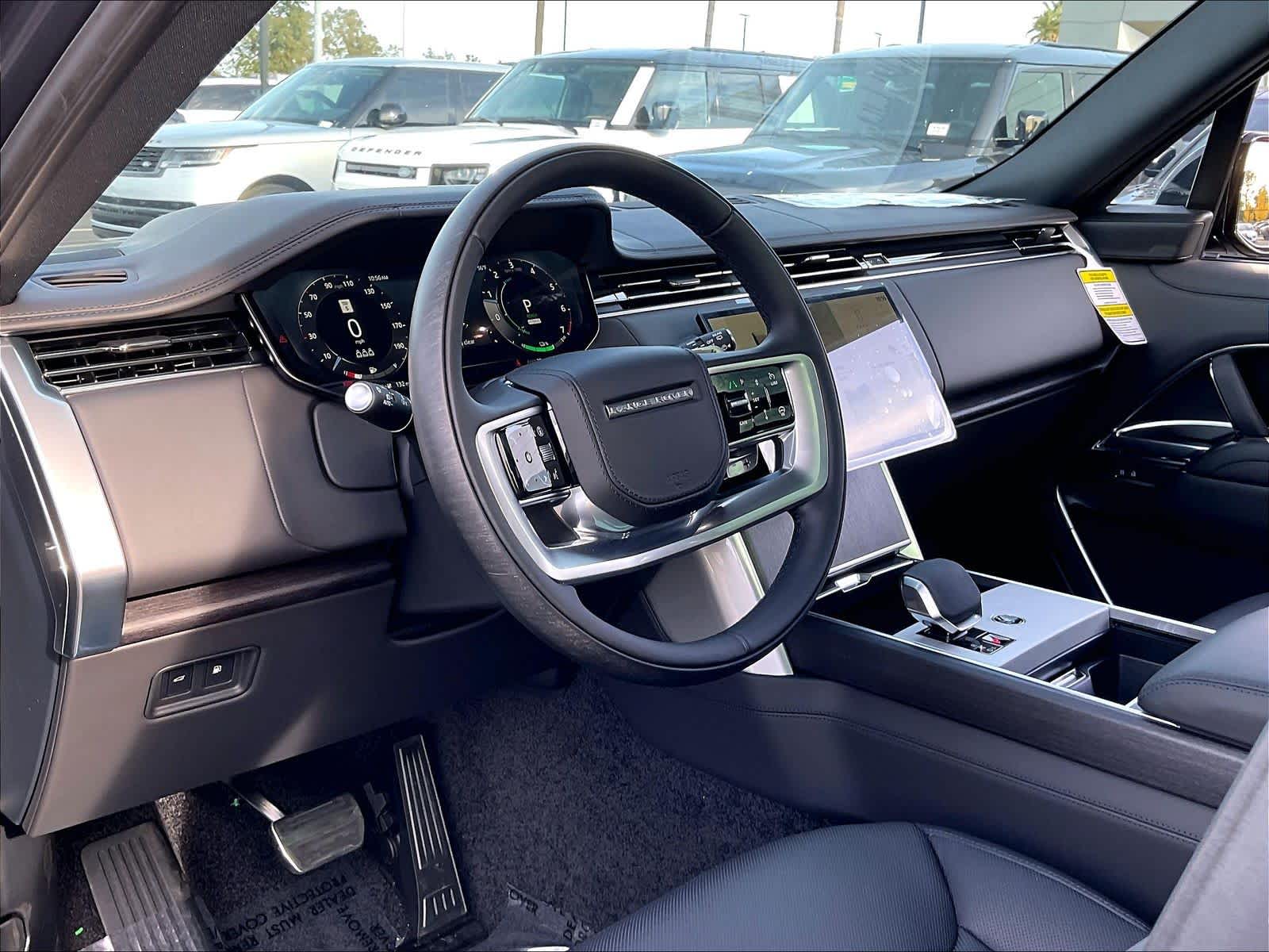 2025 Land Rover Range Rover SE - Photo 8