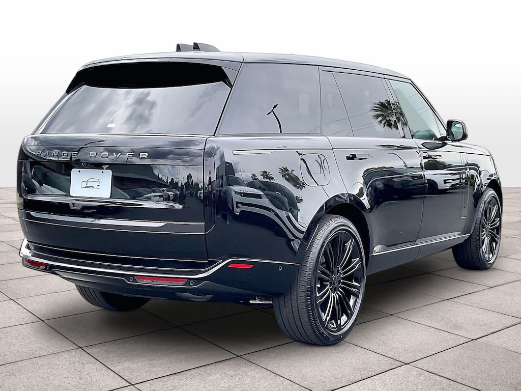 New 2026 Land Rover Range Rover SE 7 Seats SUV