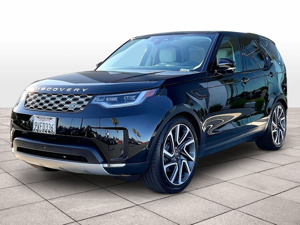 Used 2025 Land Rover Discovery S P300