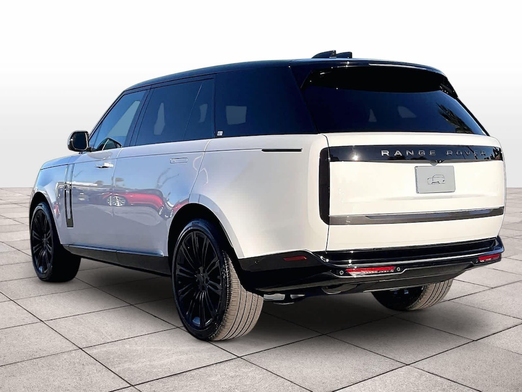 New 2026 Land Rover Range Rover SE 7 Seats SUV