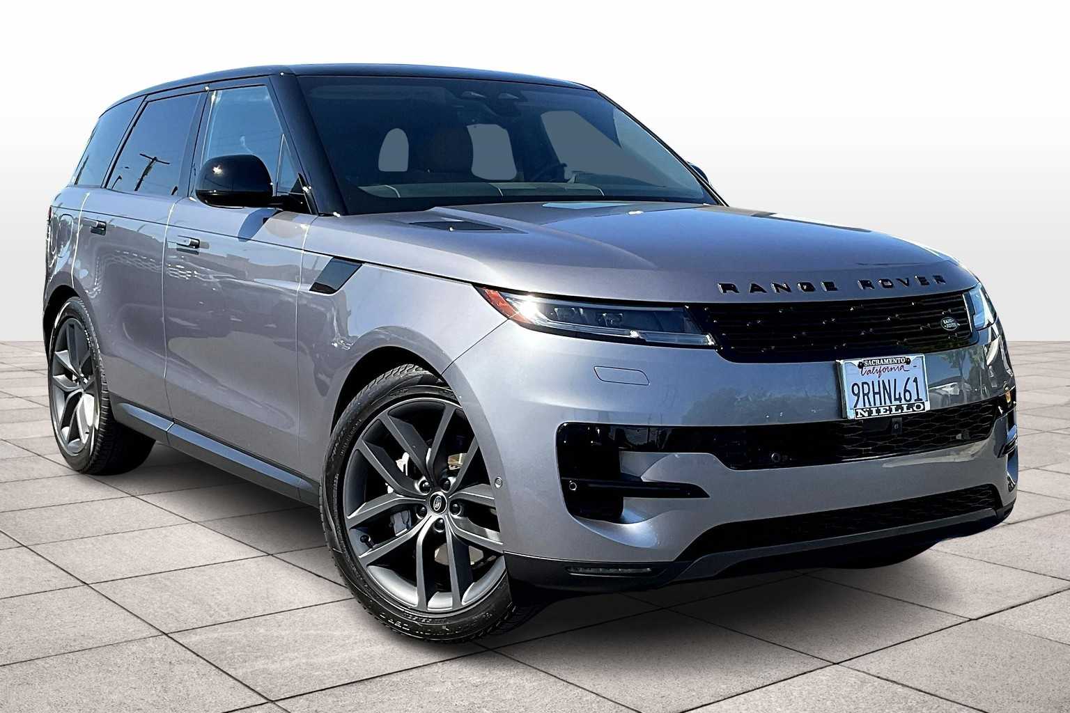 2025 Land Rover Range Rover Sport SE photo 2