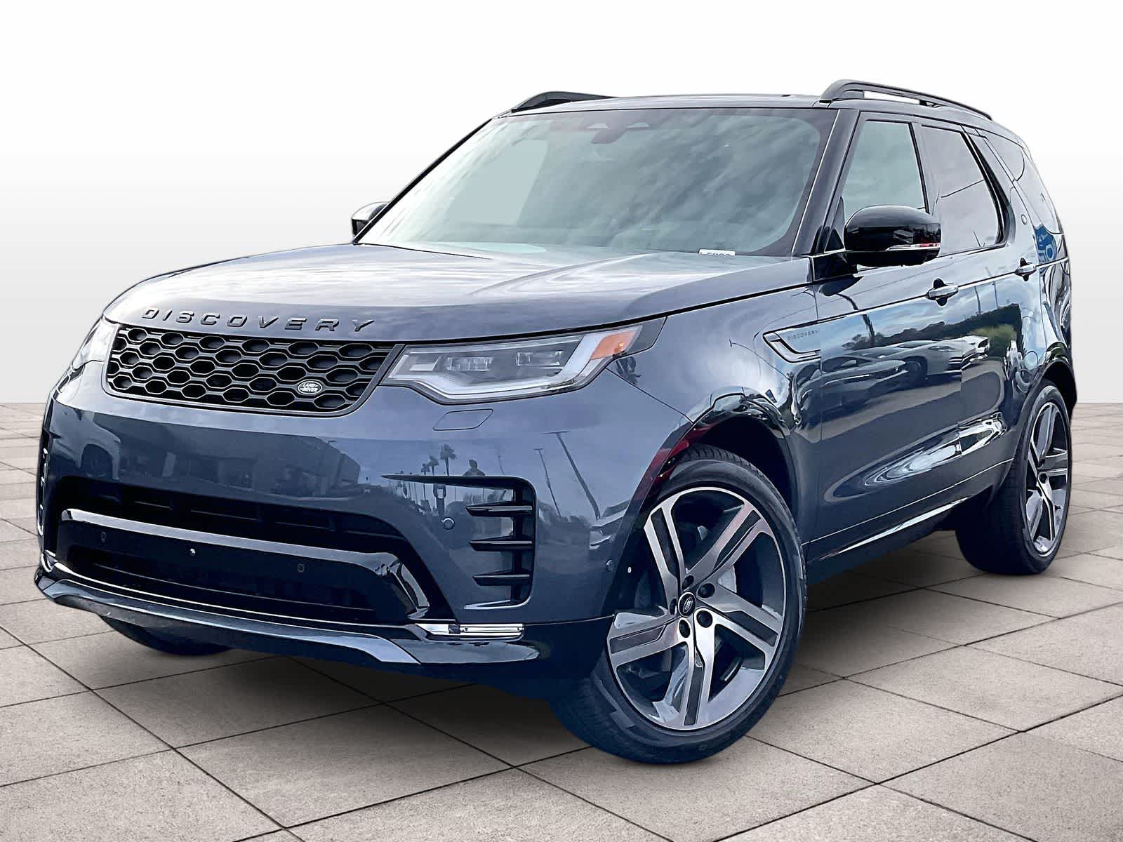 2026 Land Rover Discovery P300 Dynamic SE's photo