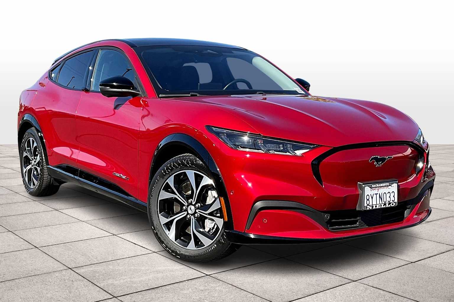 2021 Ford Mustang Mach-E Premium photo 2