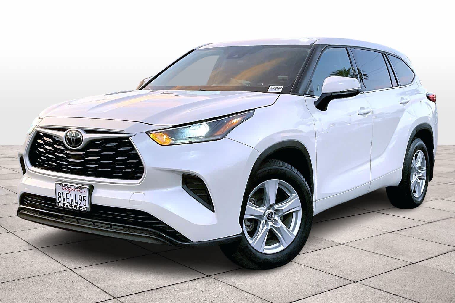 2021 Toyota Highlander L's photo