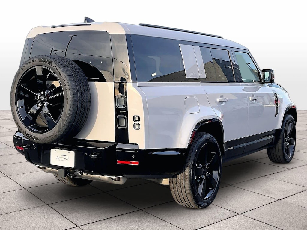 New 2026 Land Rover Defender 130 X-Dynamic SE SUV