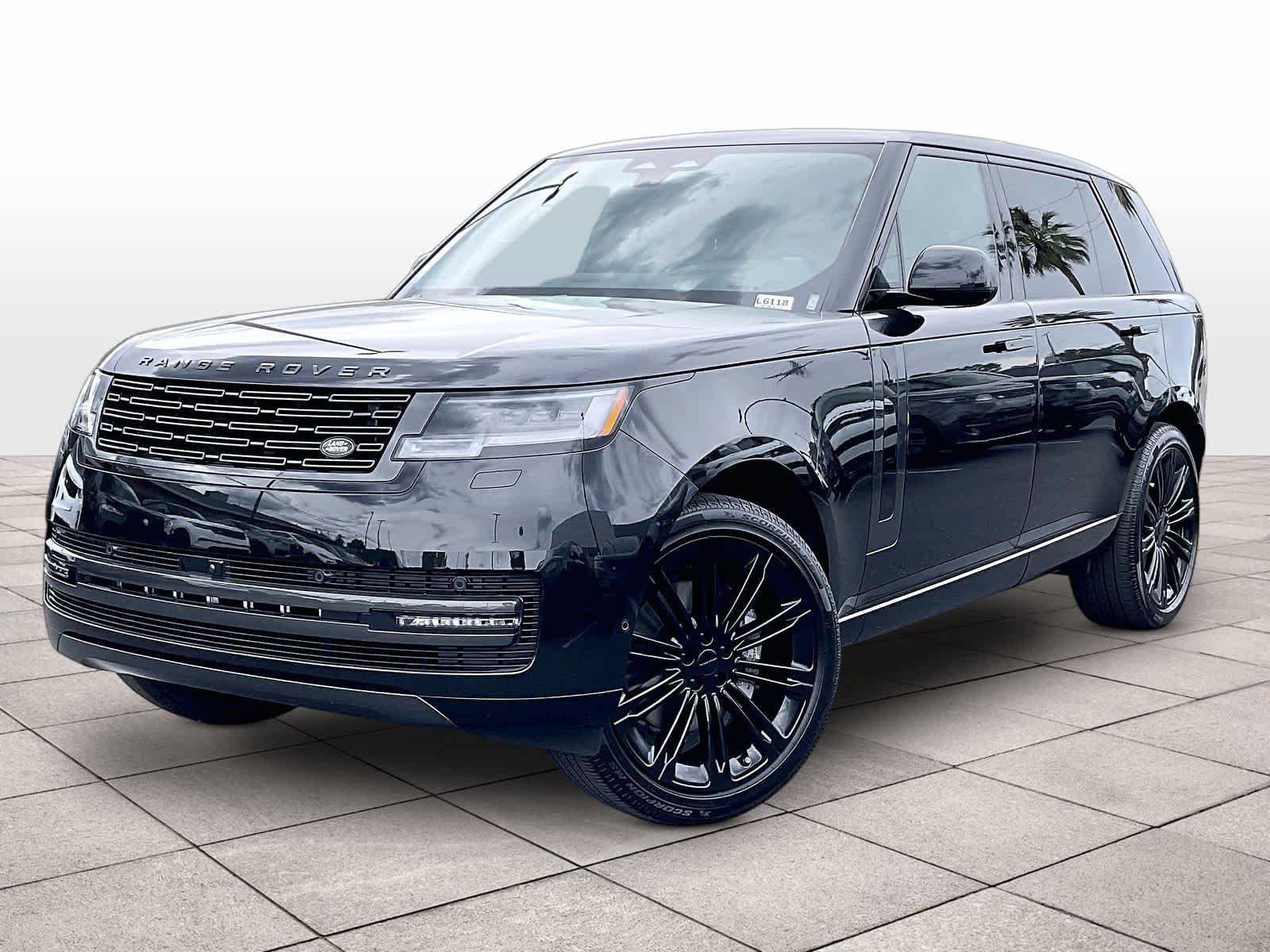 2026 Land Rover Range Rover 3.0 SE LWB 7's photo