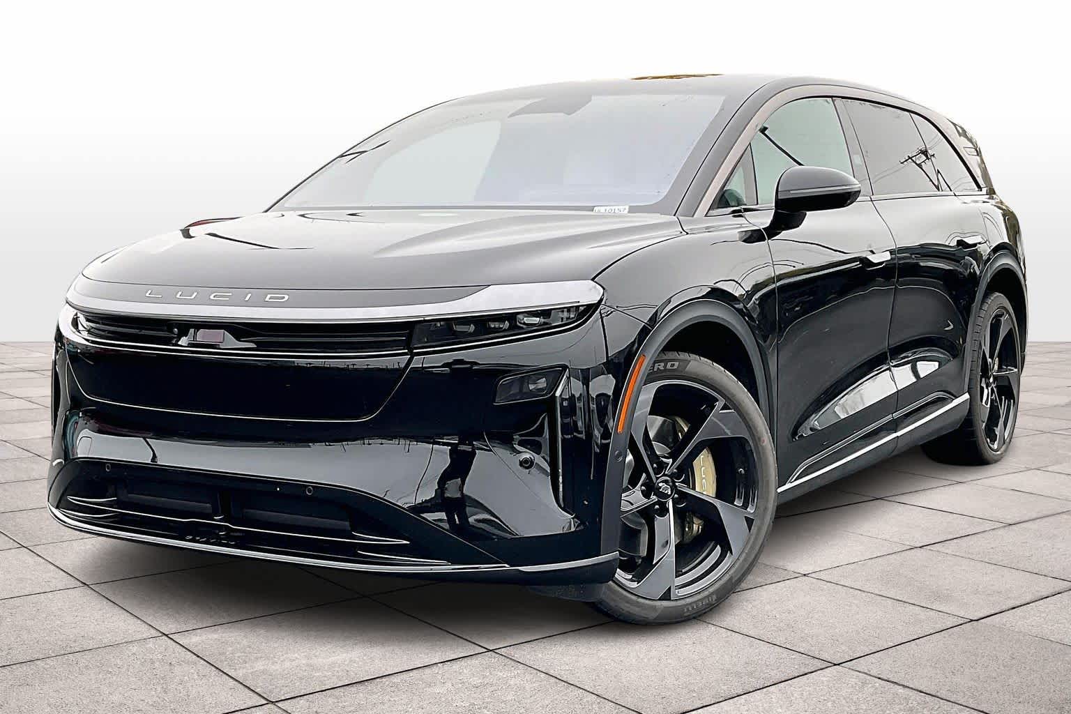 2026 Lucid Gravity Grand Touring's photo