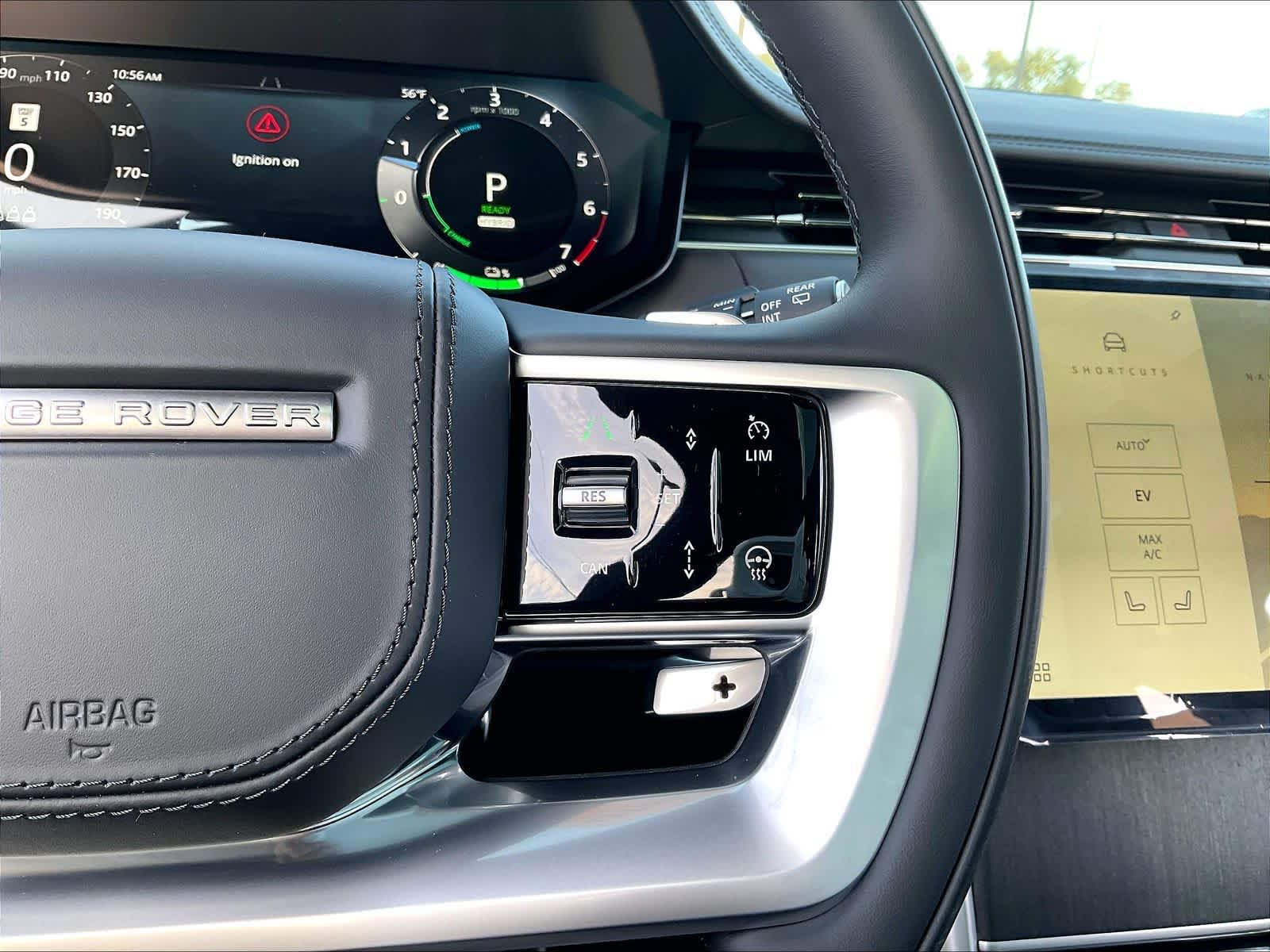 2025 Land Rover Range Rover SE - Photo 18