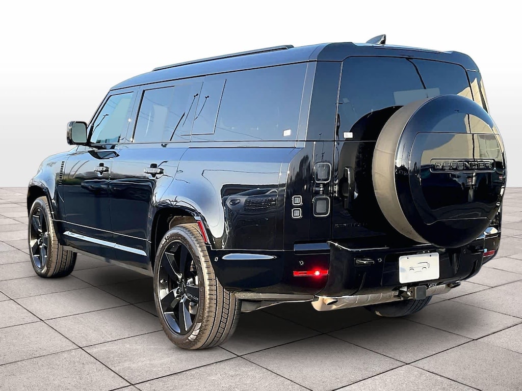 New 2026 Land Rover Defender 130 X-Dynamic SE SUV