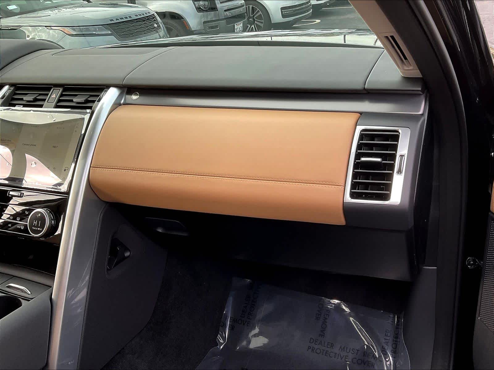 2025 Land Rover Discovery Metropolitan Edition - Photo 28