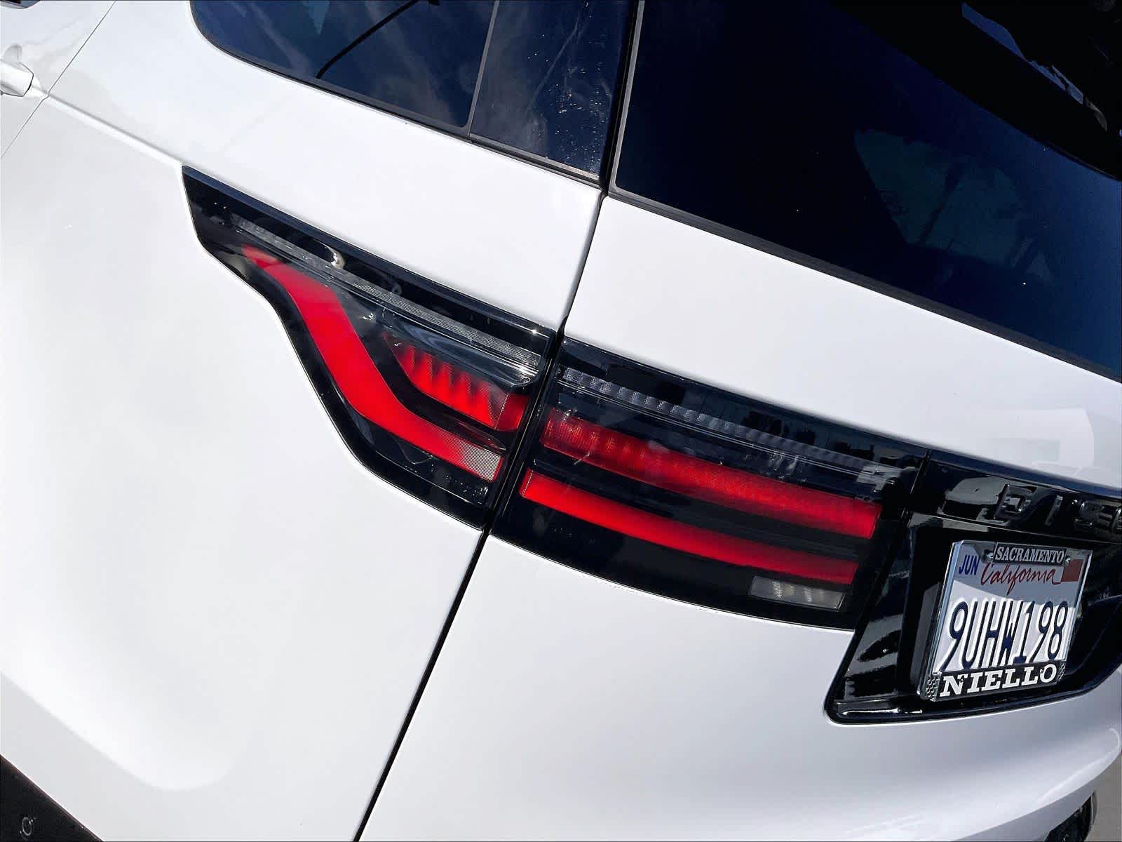 2025 Land Rover Discovery Dynamic SE - Photo 30