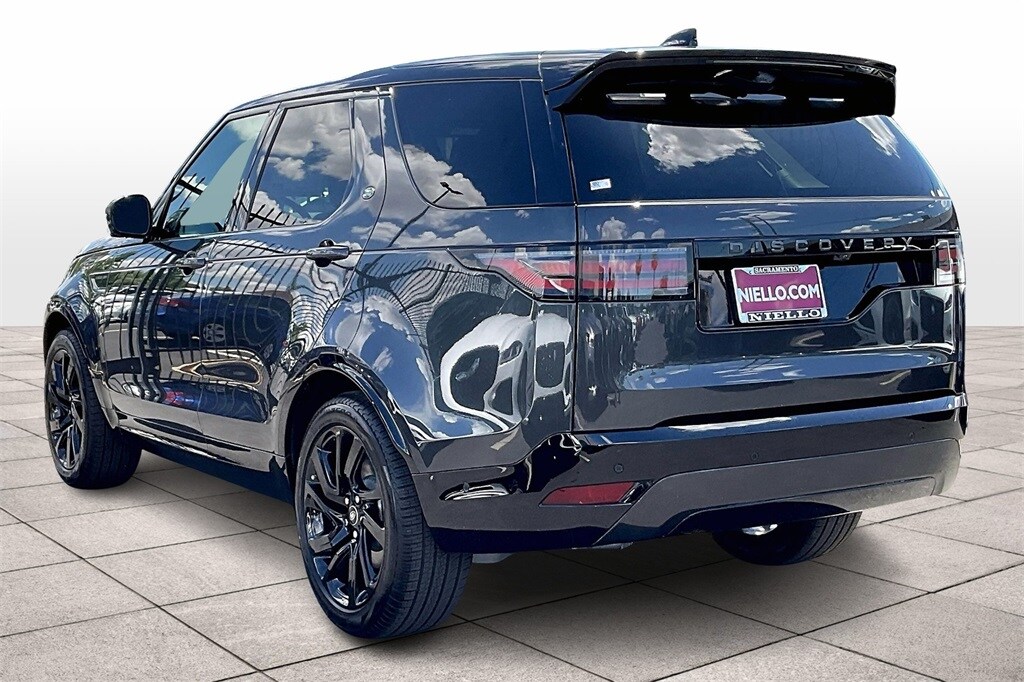 2025 Land Rover Discovery SE photo 3
