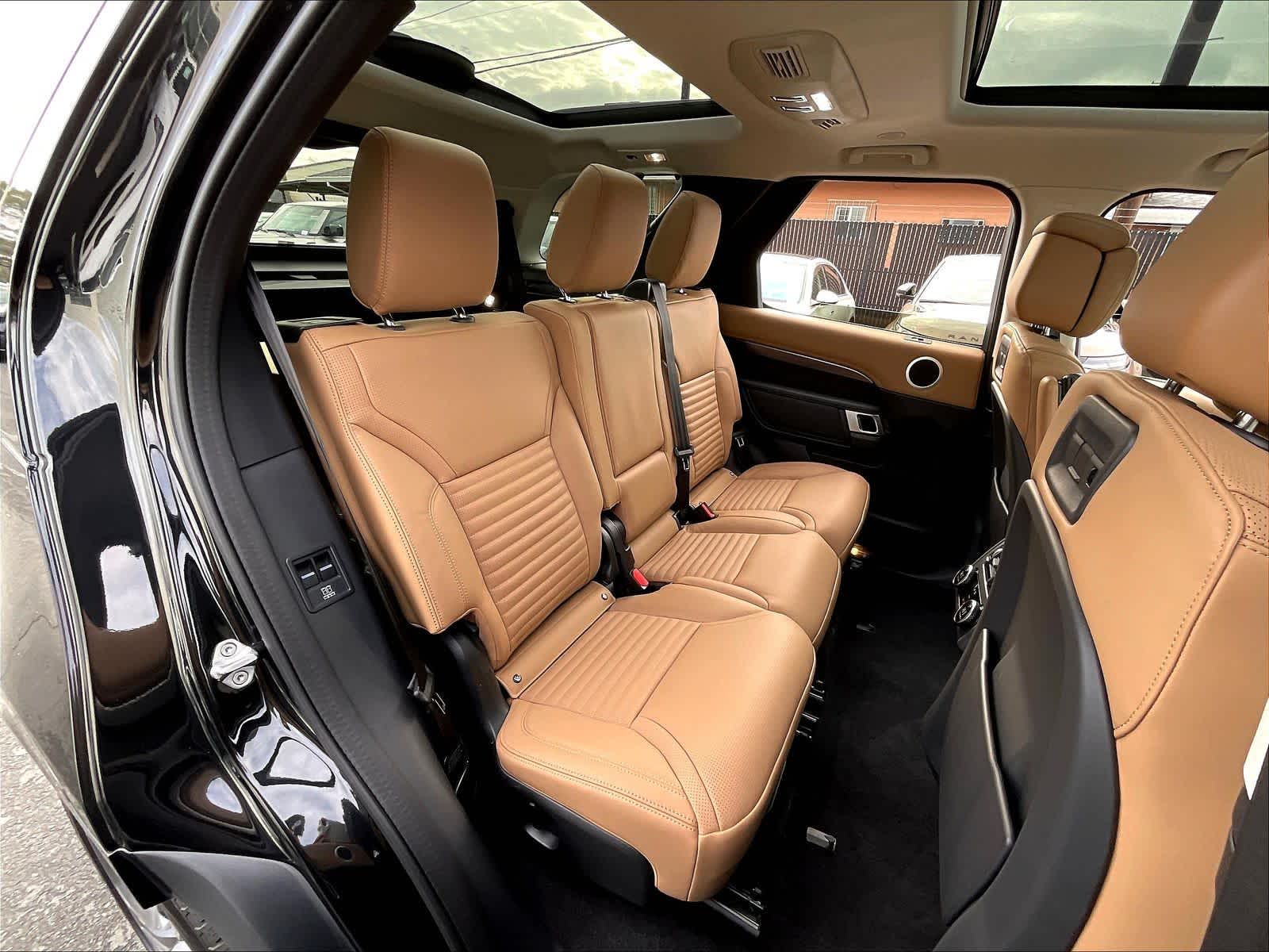 2025 Land Rover Discovery Metropolitan Edition - Photo 27