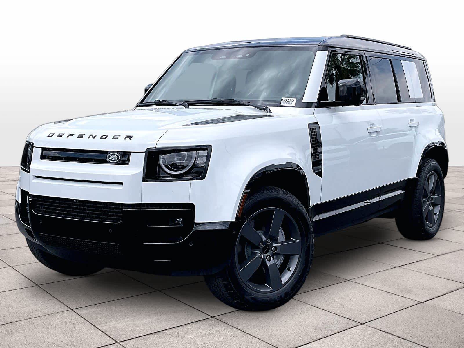 2026 Land Rover Defender 110 X-Dynamic SE P400's photo