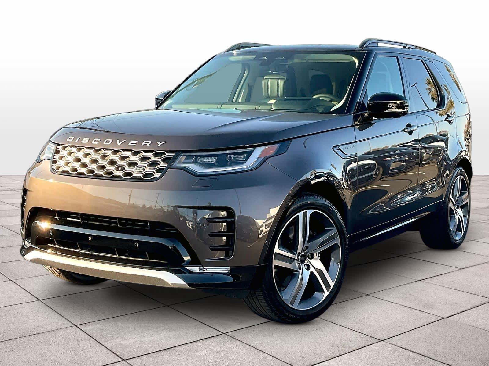 2025 Land Rover Discovery P360 Metropolitan Edition's photo