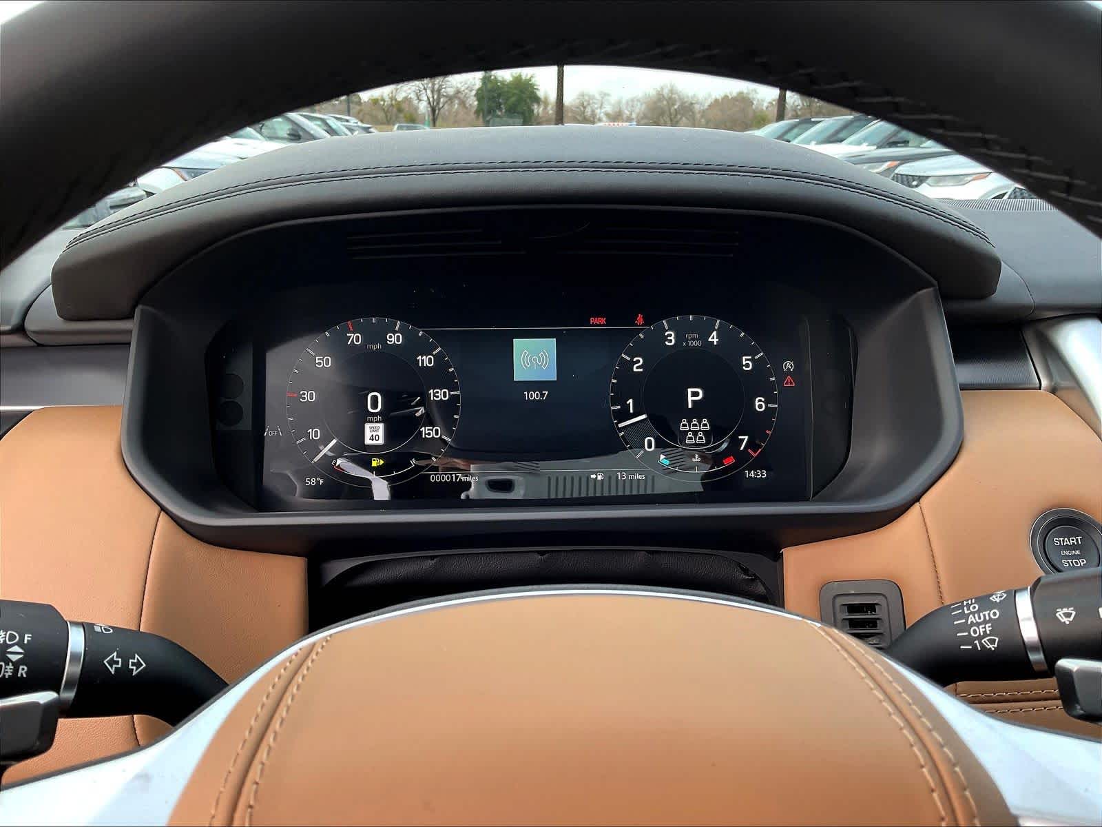 2025 Land Rover Discovery Metropolitan Edition - Photo 19