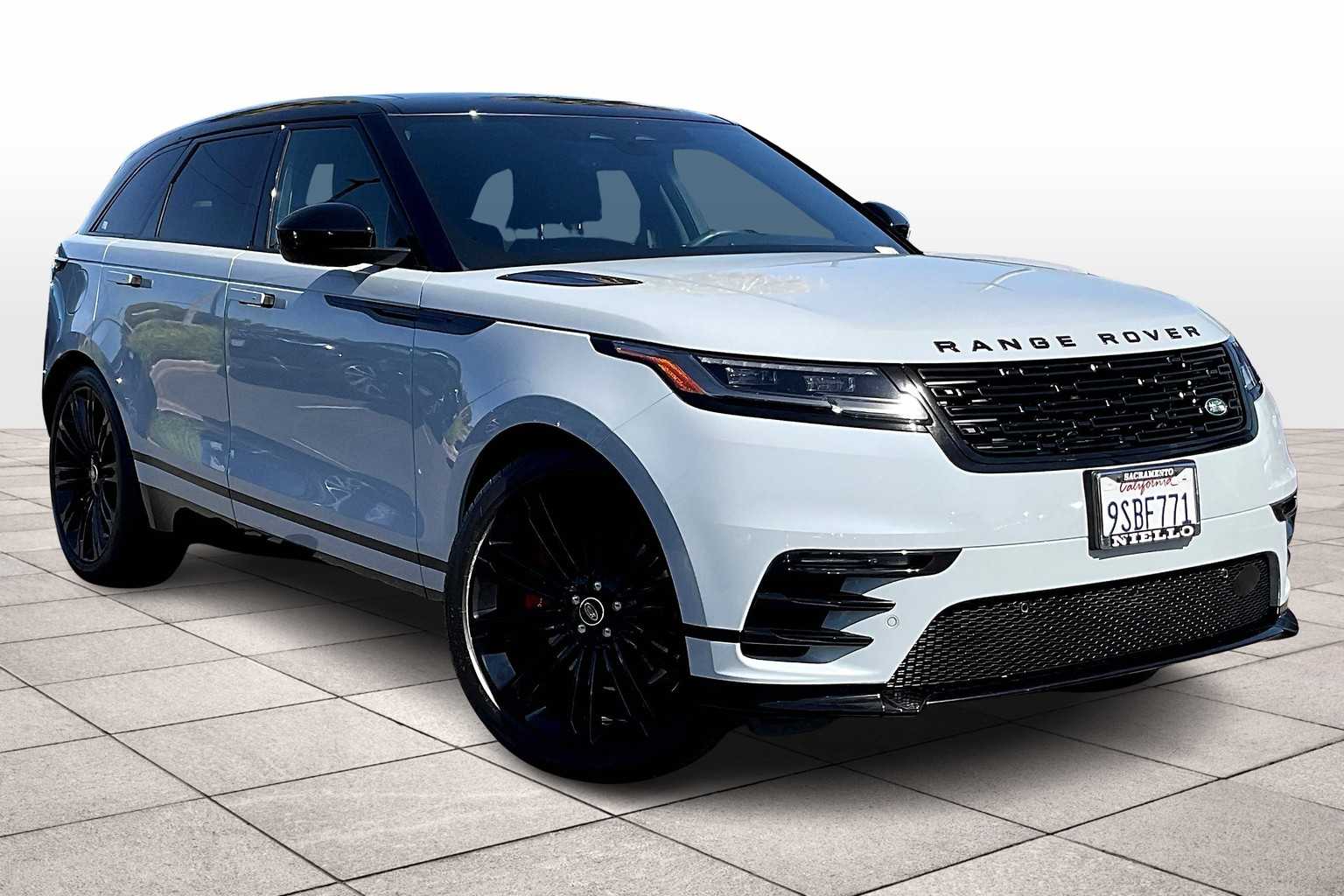 2025 Land Rover Range Rover Velar SE photo 2