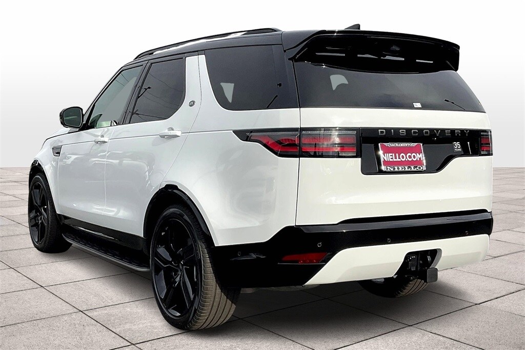 2025 Land Rover Discovery SE photo 3