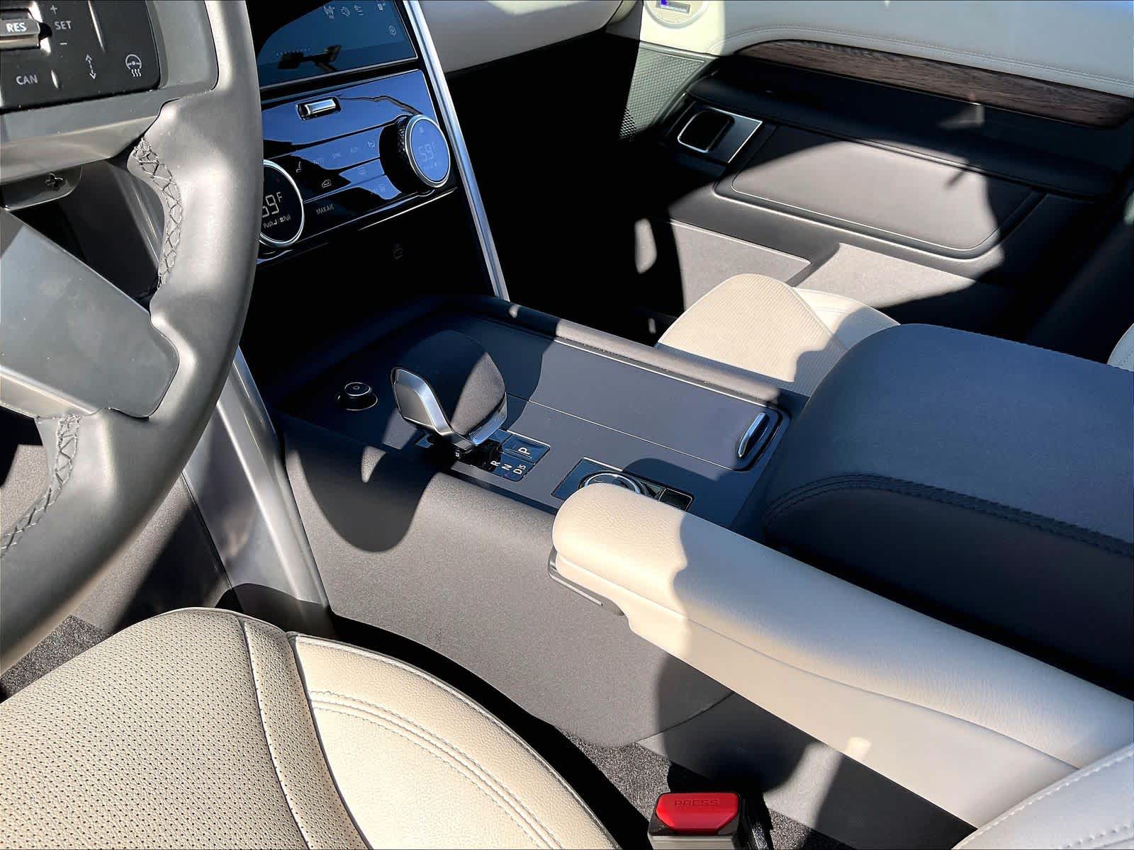 2025 Land Rover Discovery S - Photo 19